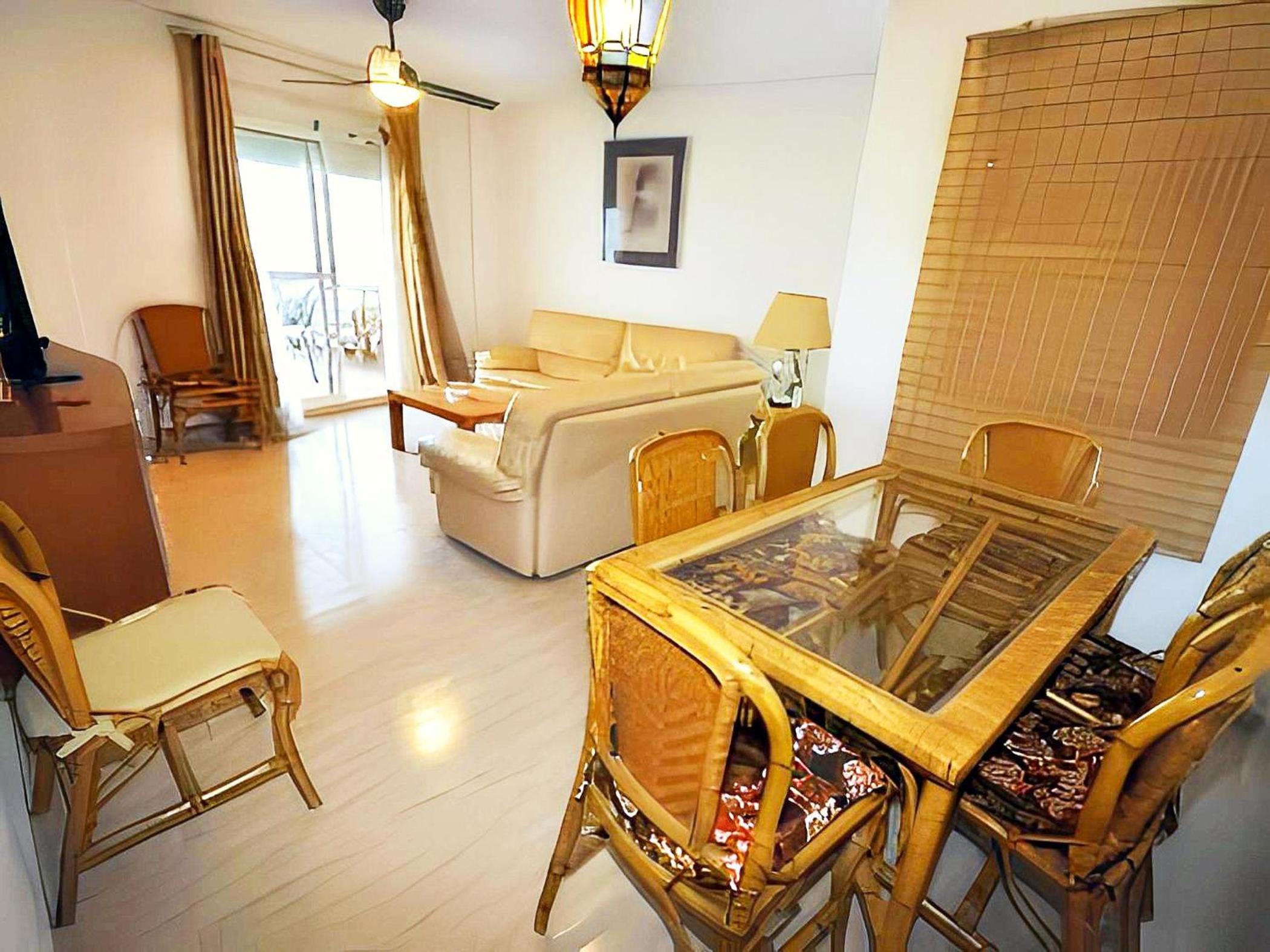 Apartamento Junto al Mar Piscina y Garaje