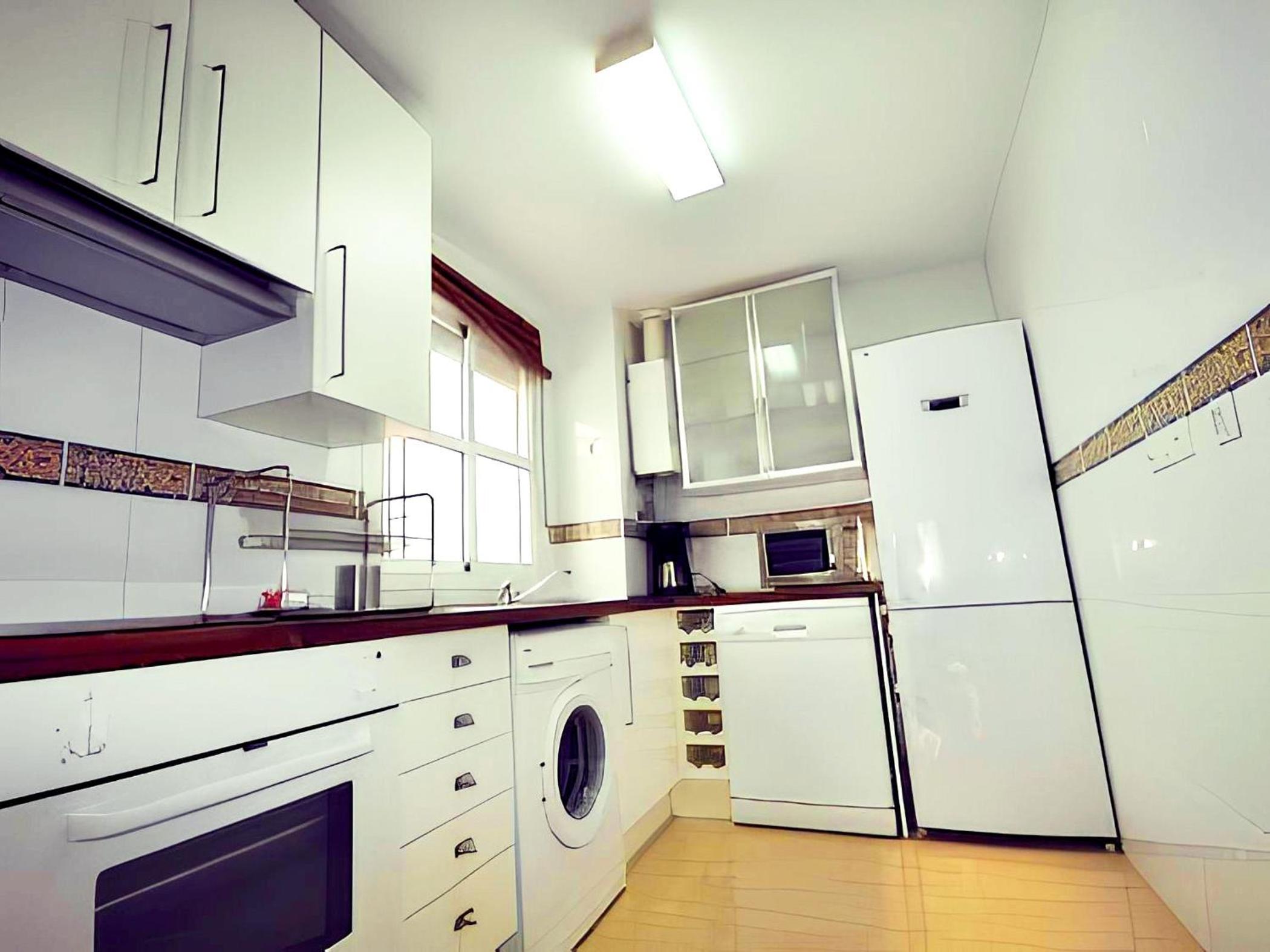 Apartamento Junto al Mar Piscina y Garaje