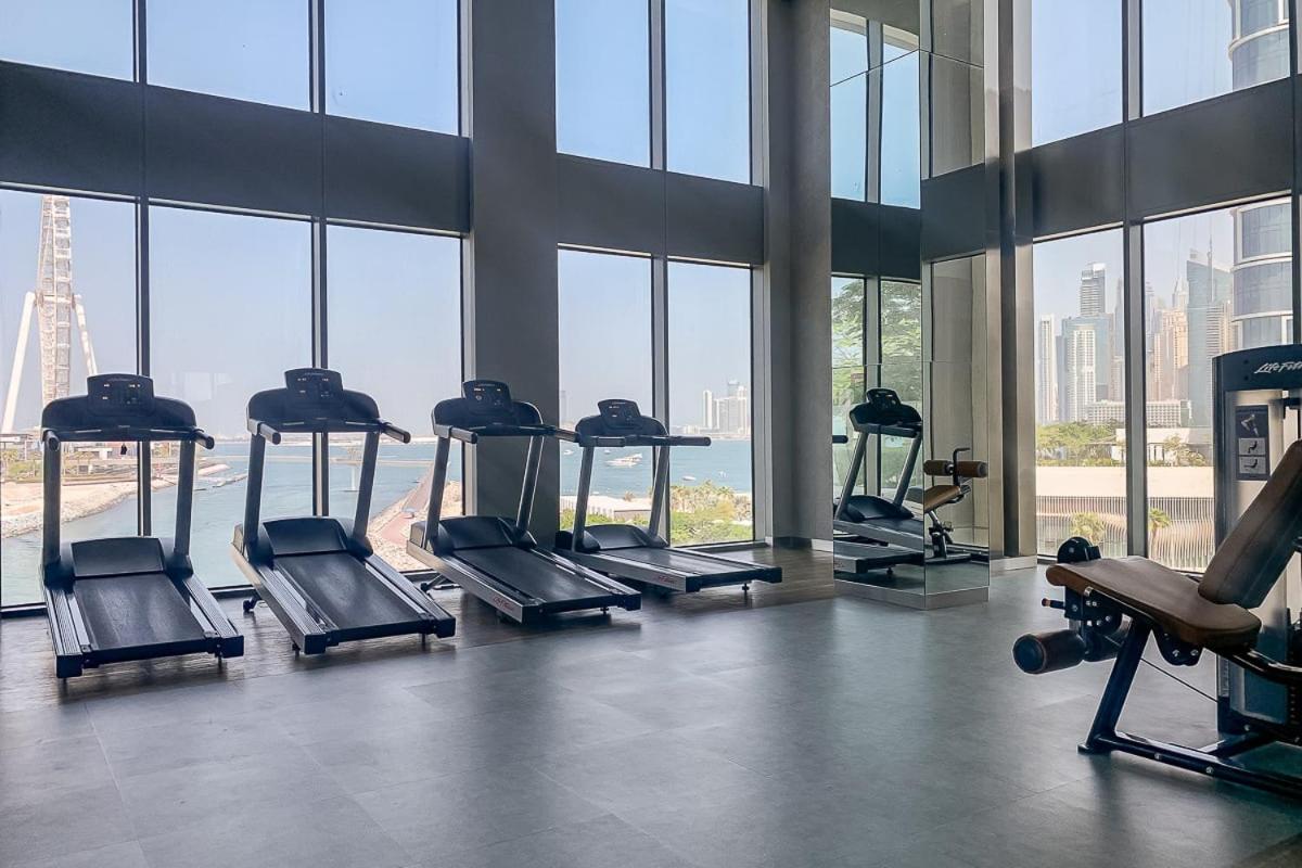 Frank Porter - 5242 EMAAR Tower