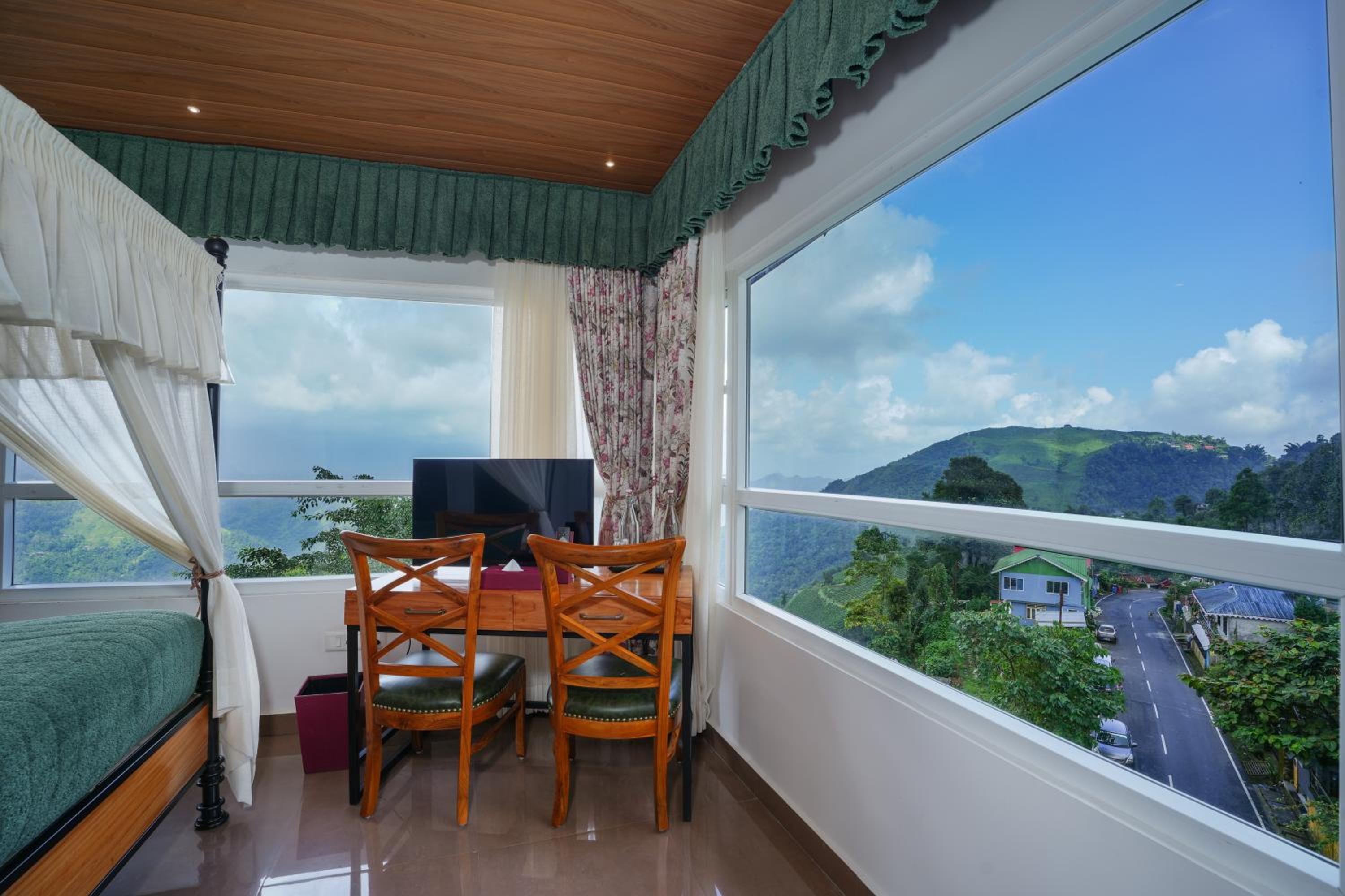 Summit Bougainvillea Tea Resort