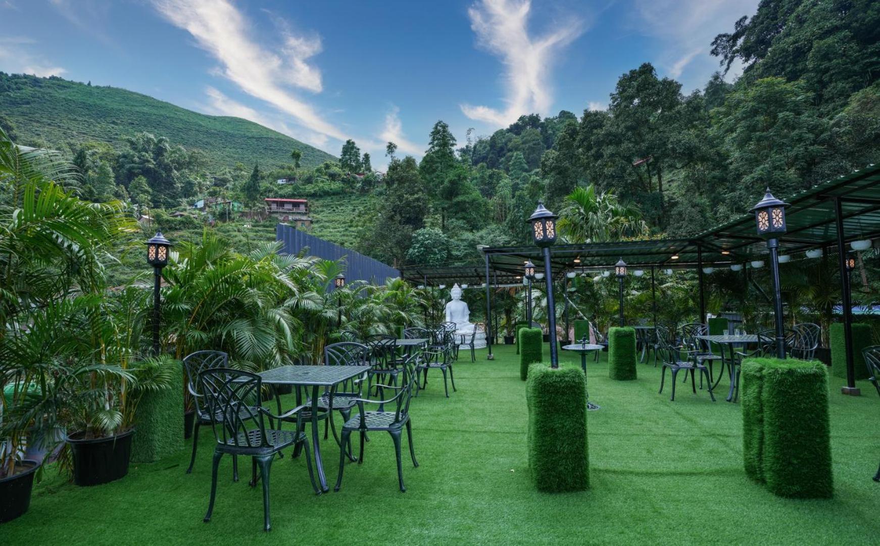 Summit Bougainvillea Tea Resort