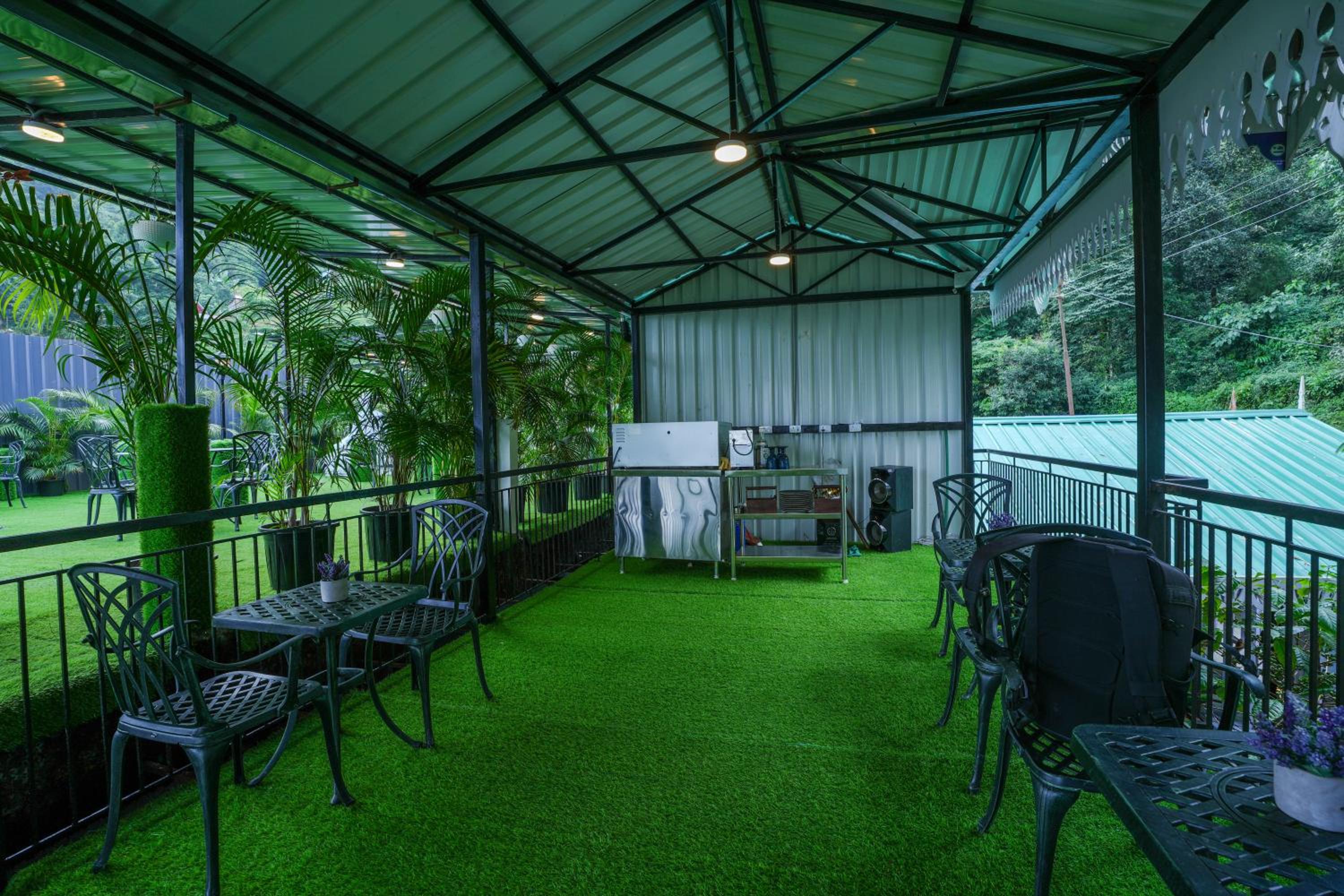 Summit Bougainvillea Tea Resort