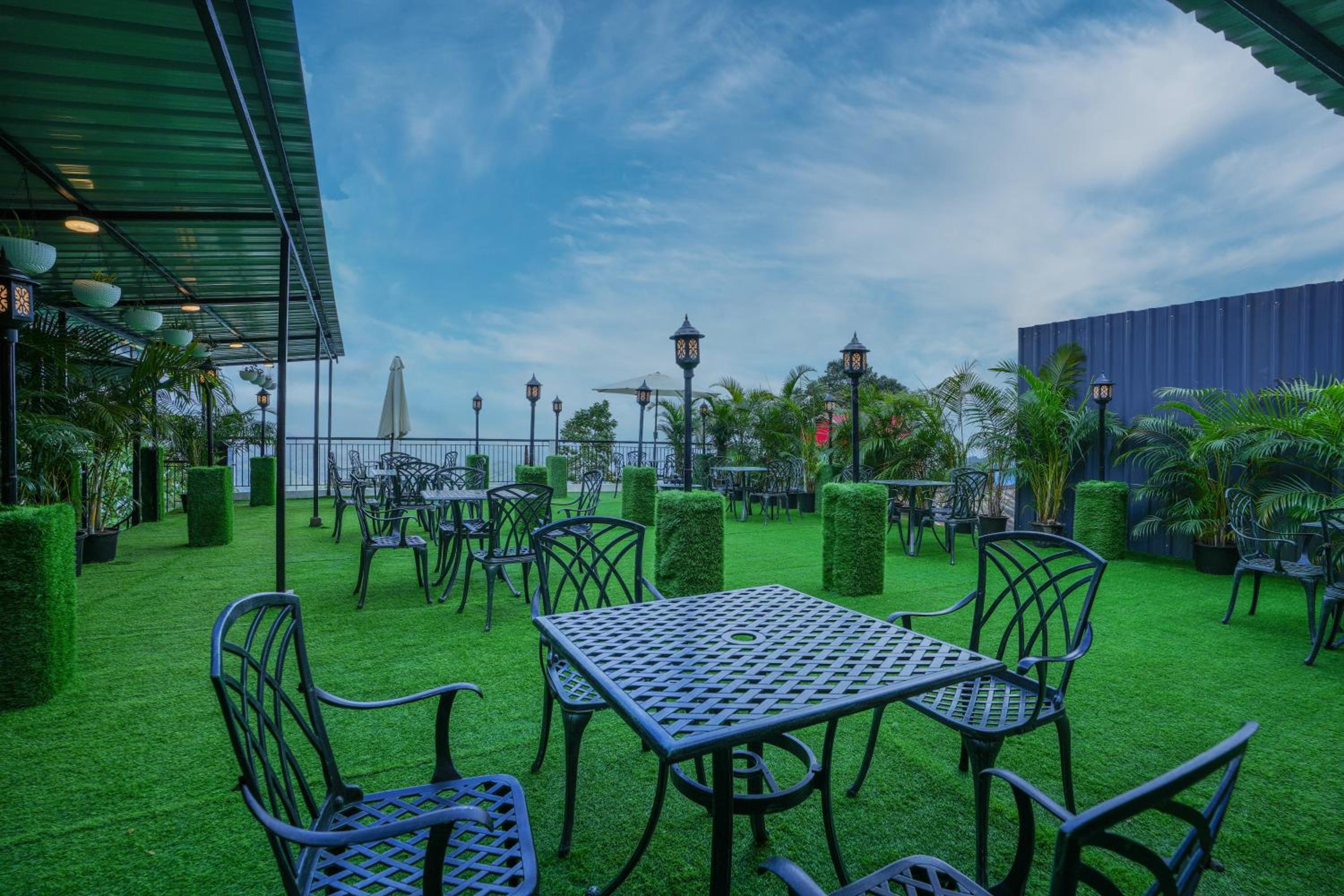 Summit Bougainvillea Tea Resort