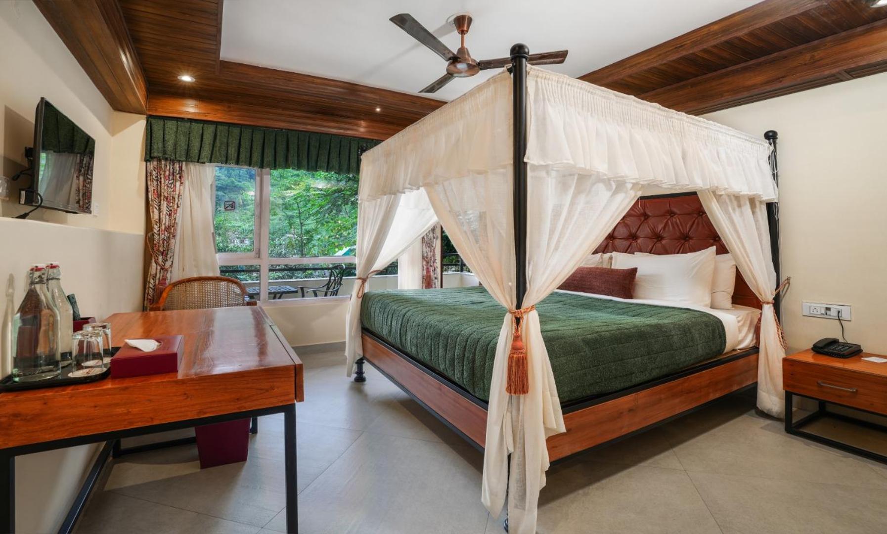 Summit Bougainvillea Tea Resort