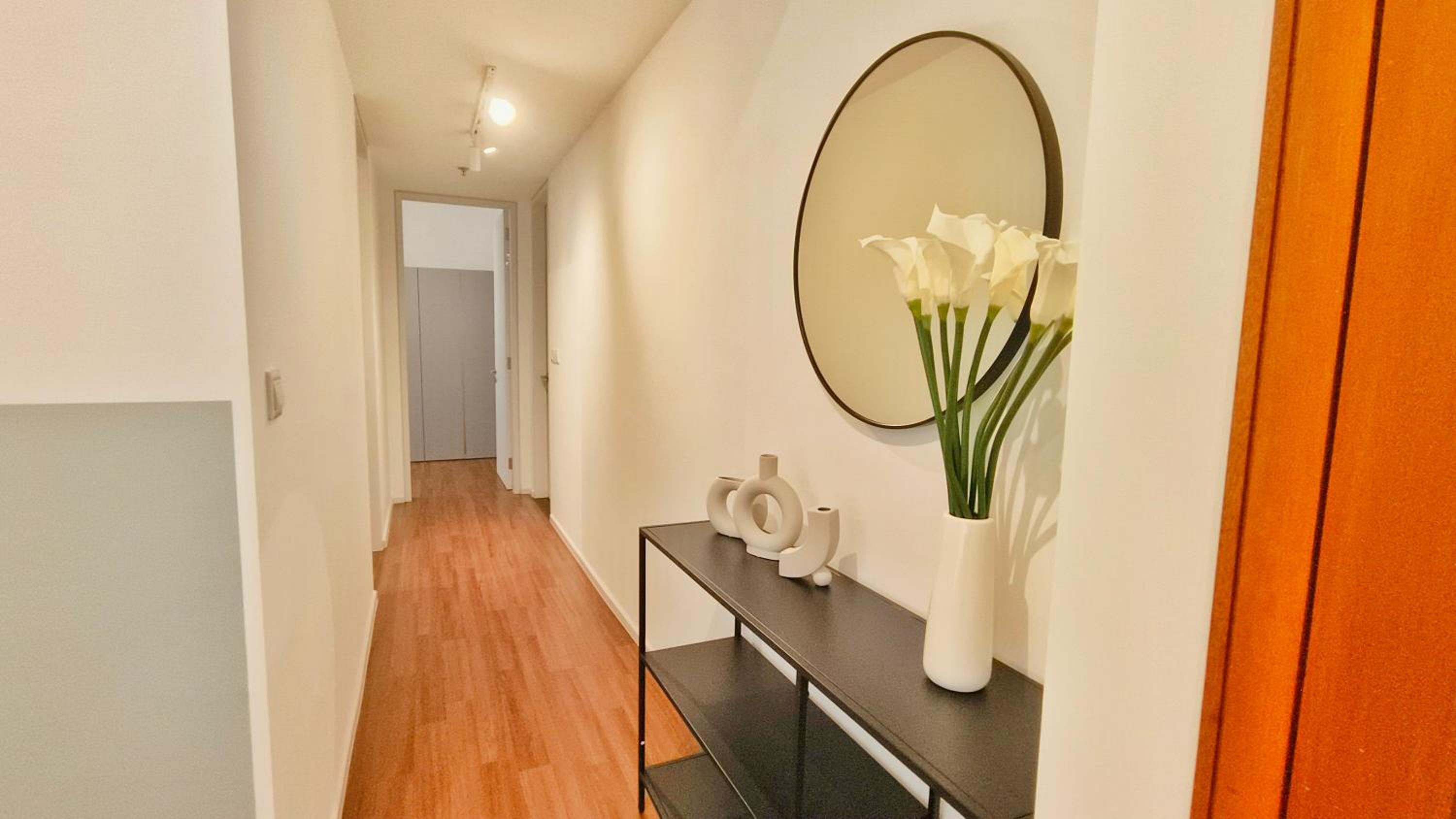 UNA Serviced Apartment by manatidur