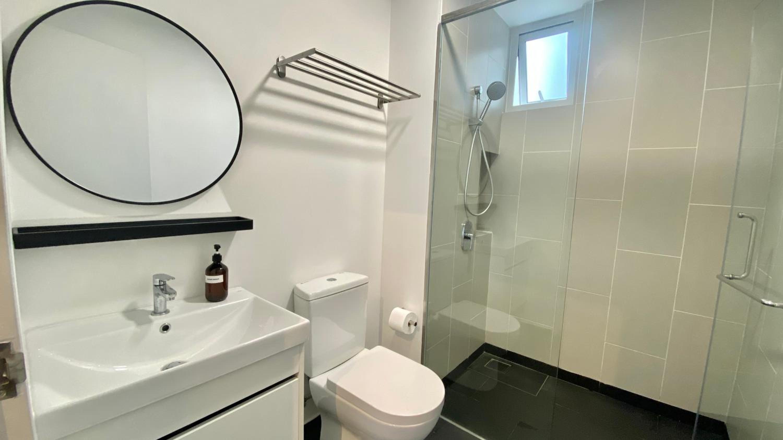 UNA Serviced Apartment by manatidur