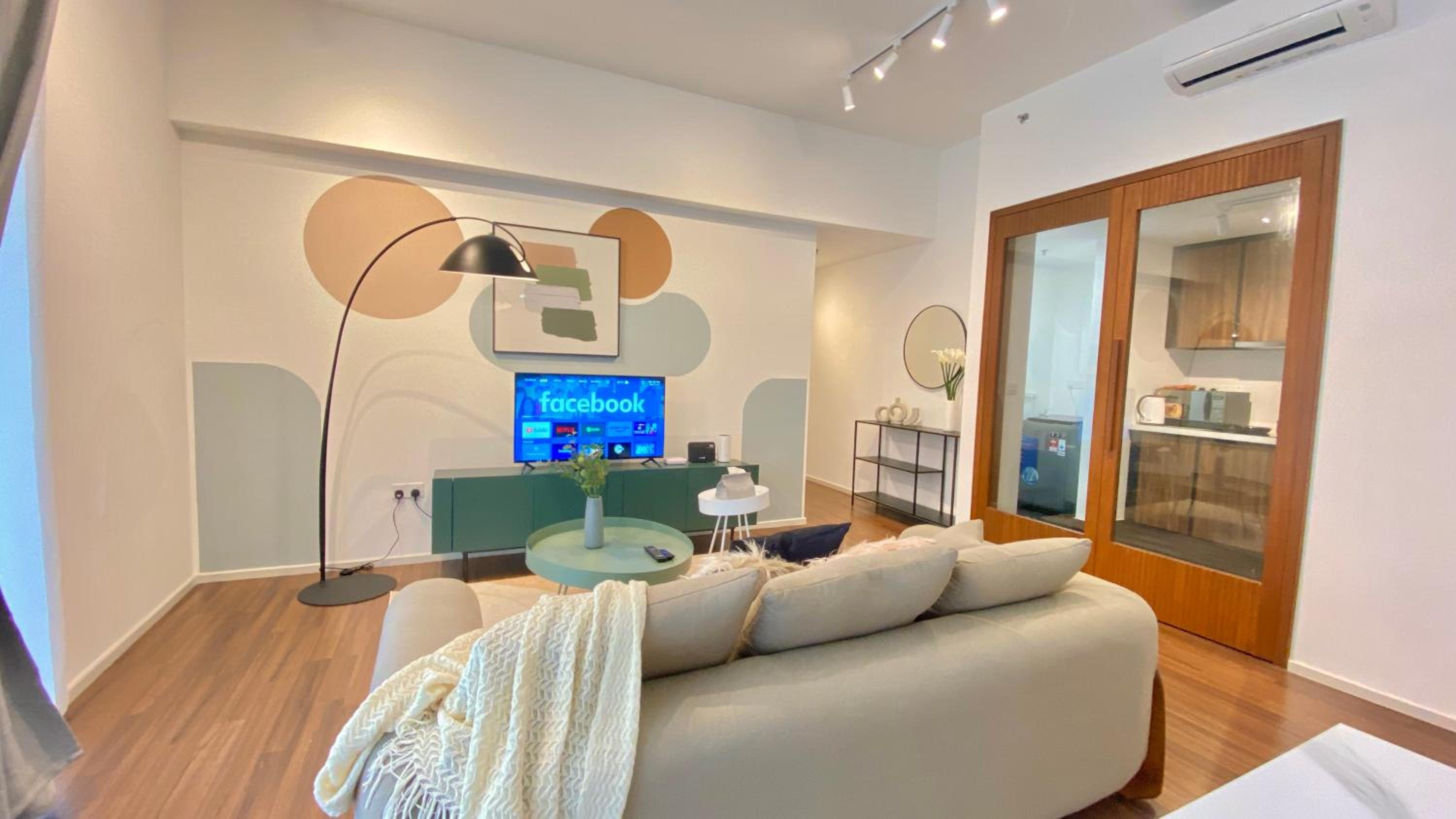 UNA Serviced Apartment by manatidur