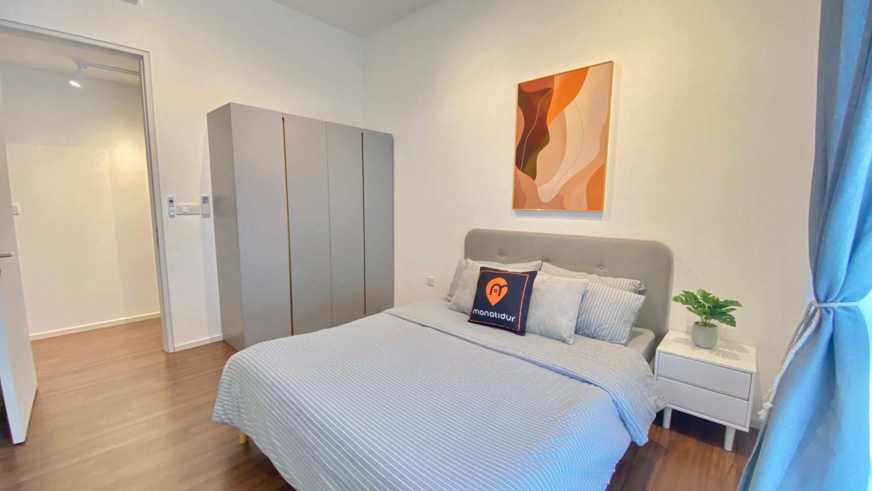 UNA Serviced Apartment by manatidur