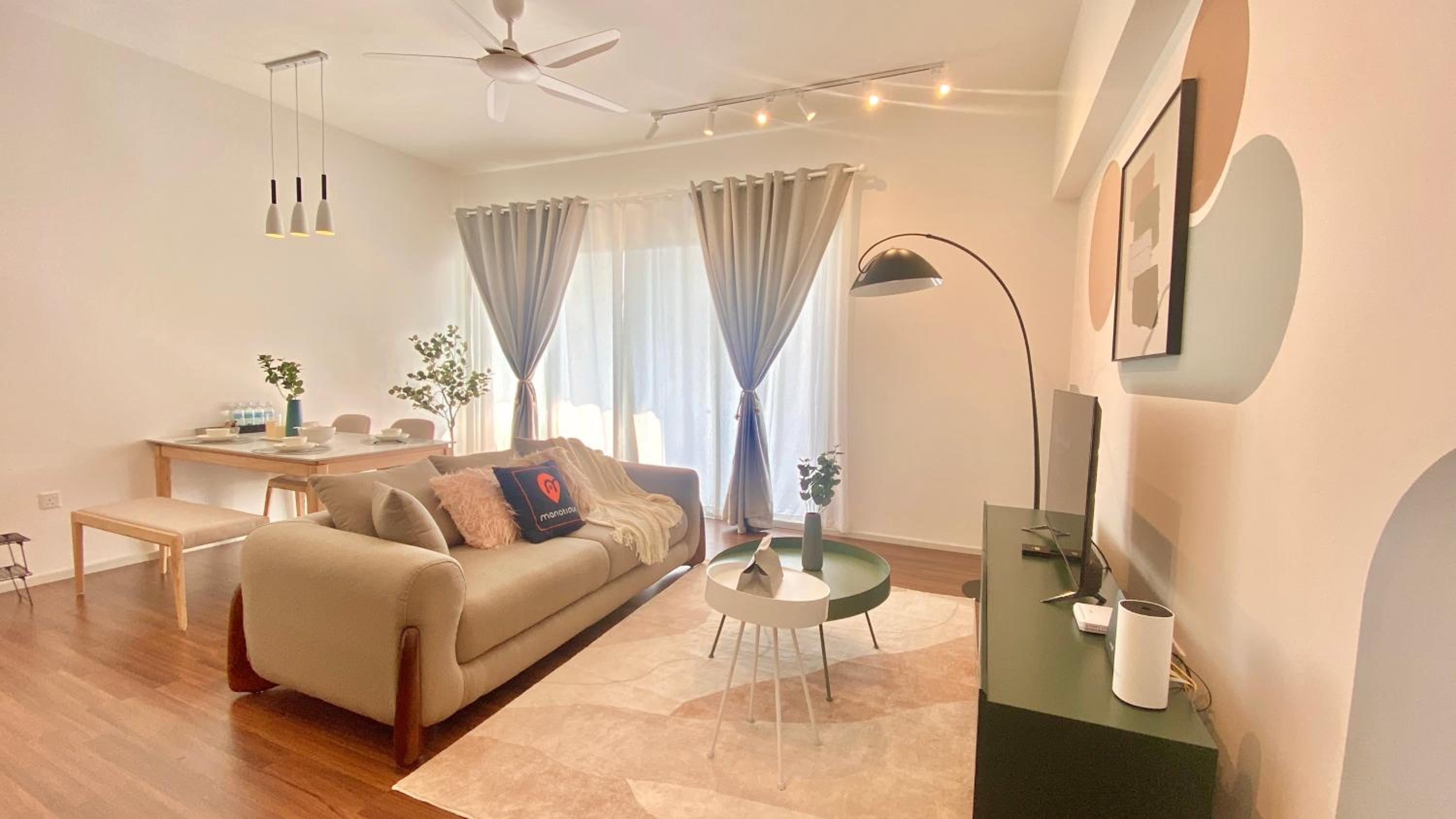UNA Serviced Apartment by manatidur
