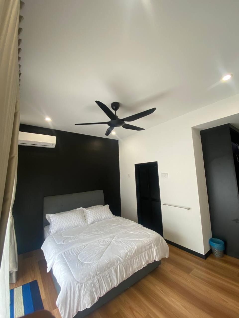 Hovel House photo 5