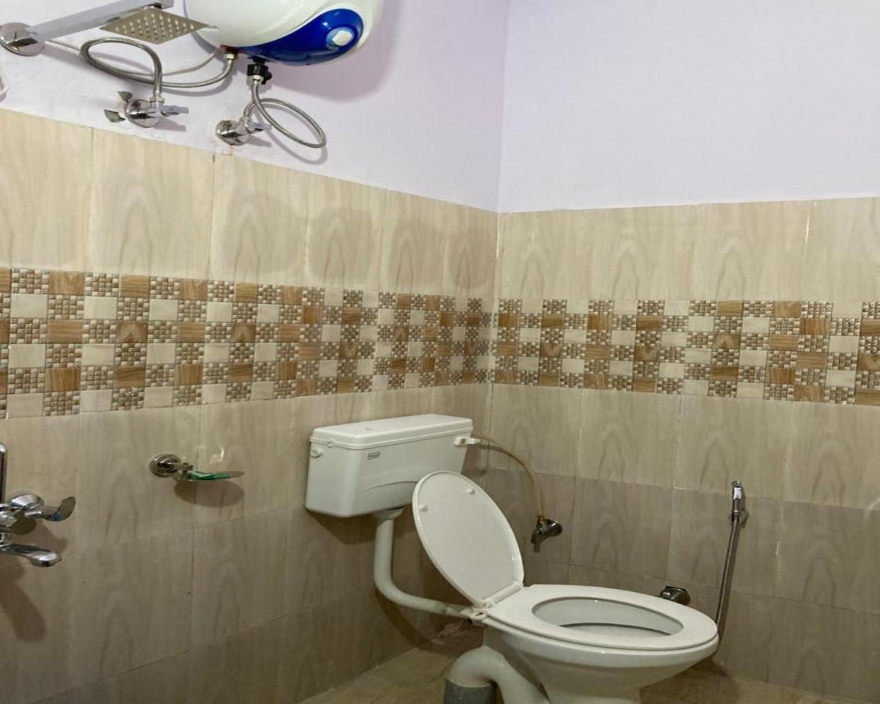 Amardeep Homestay by StayApart view 3