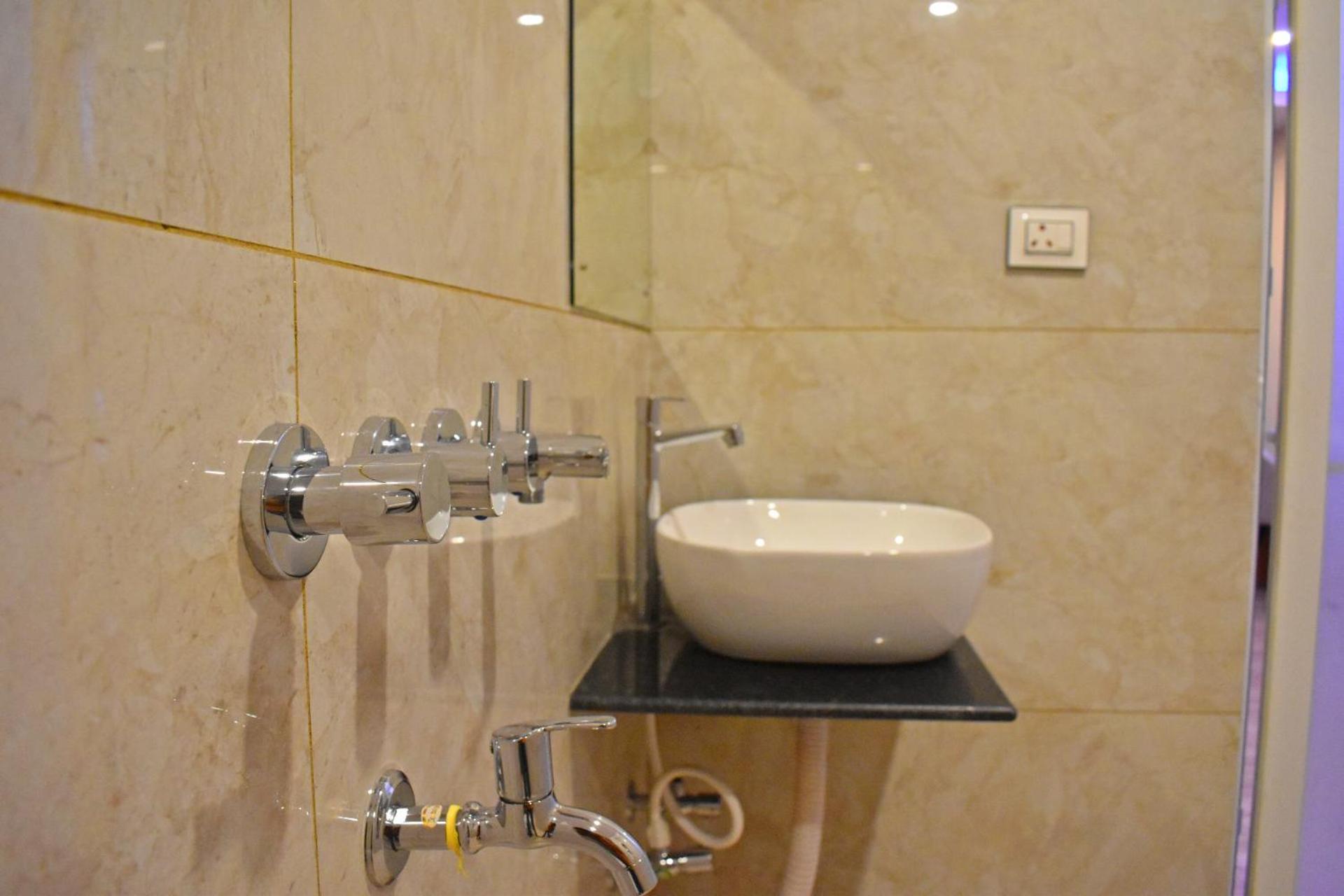 Anticlock Suites & Resorts