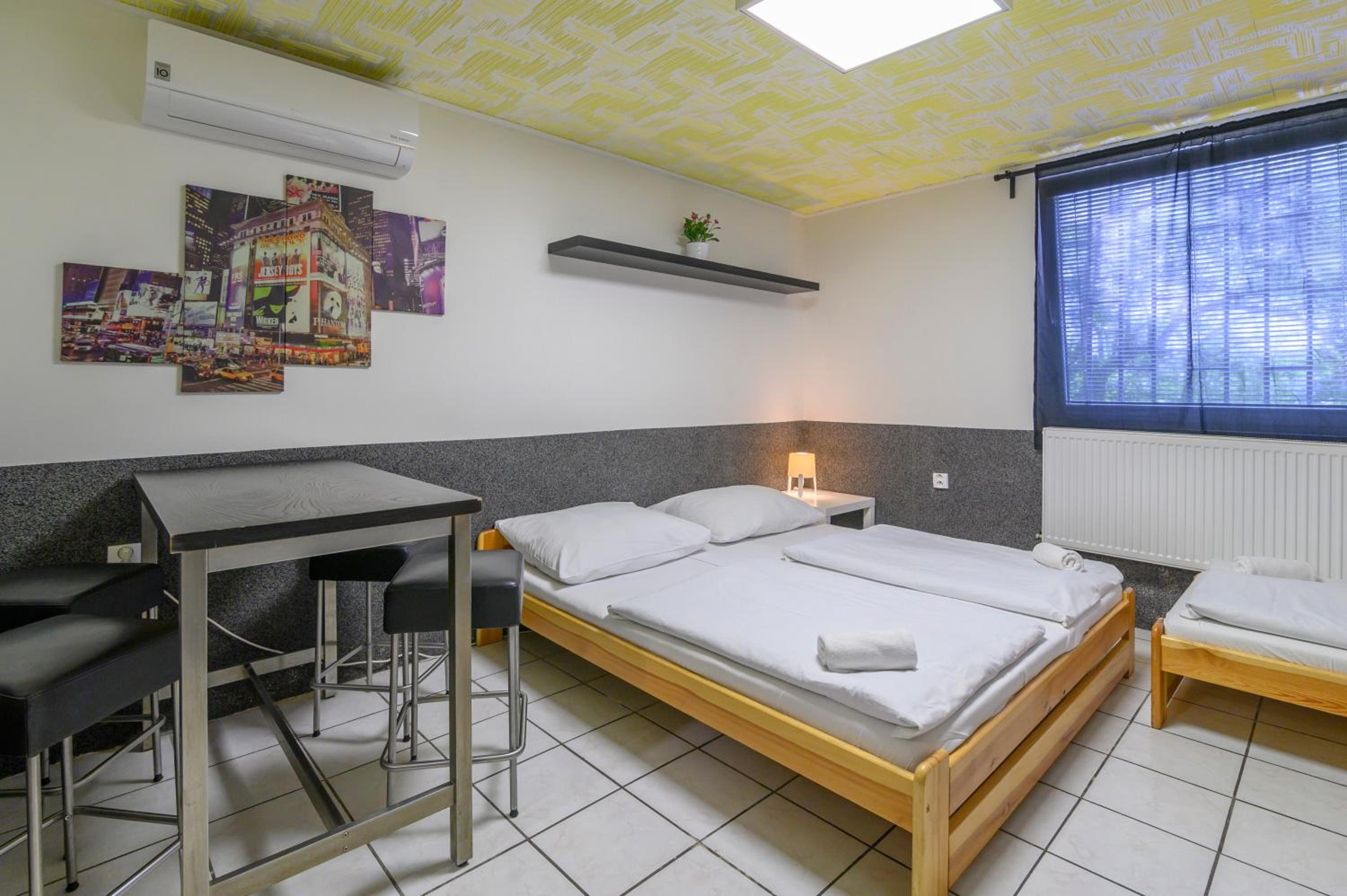 Hostel Seven