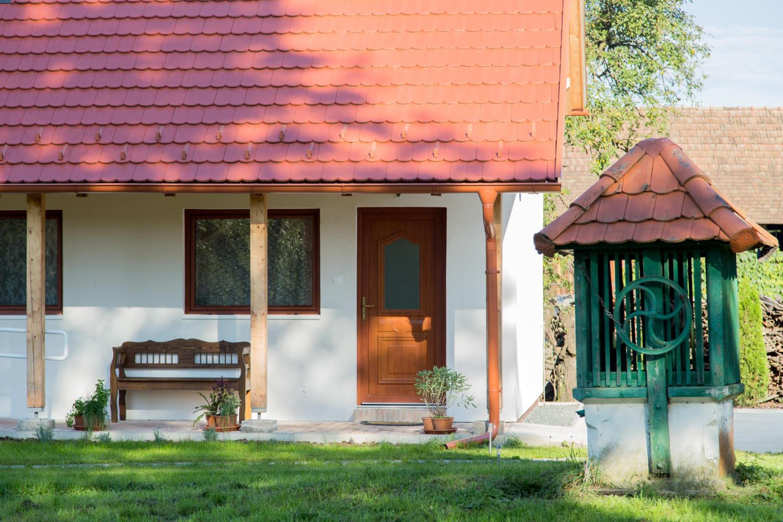 Almafás Jakuzzis Apartmanház Őrség