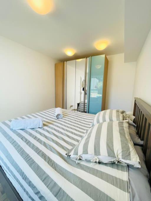Lux 1 bedroom Flat in Center with Parking&Terrace-5 view 3