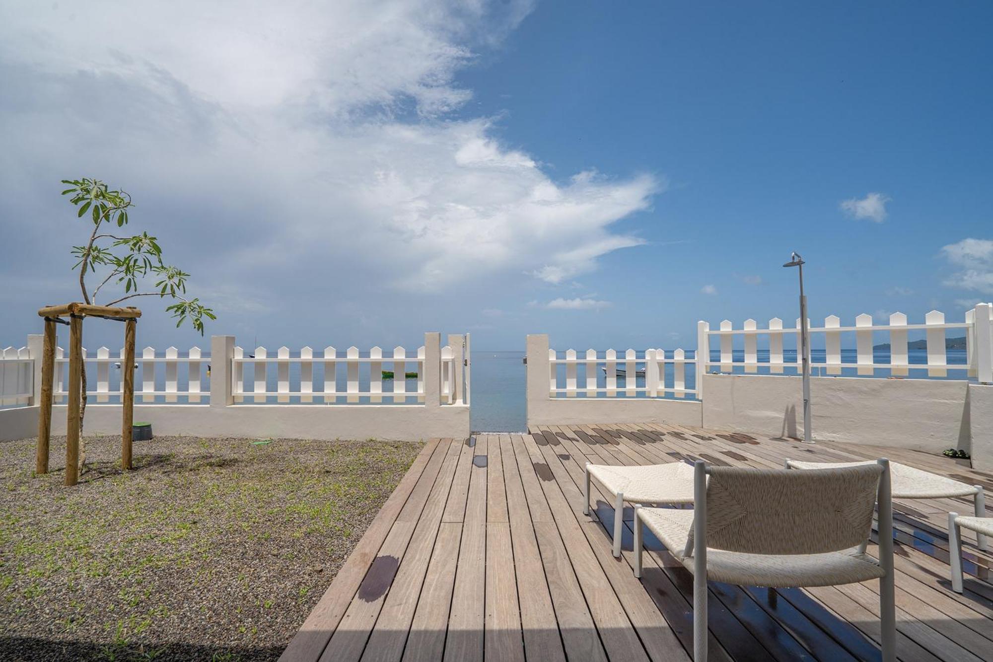 La maison dans la mer view 3