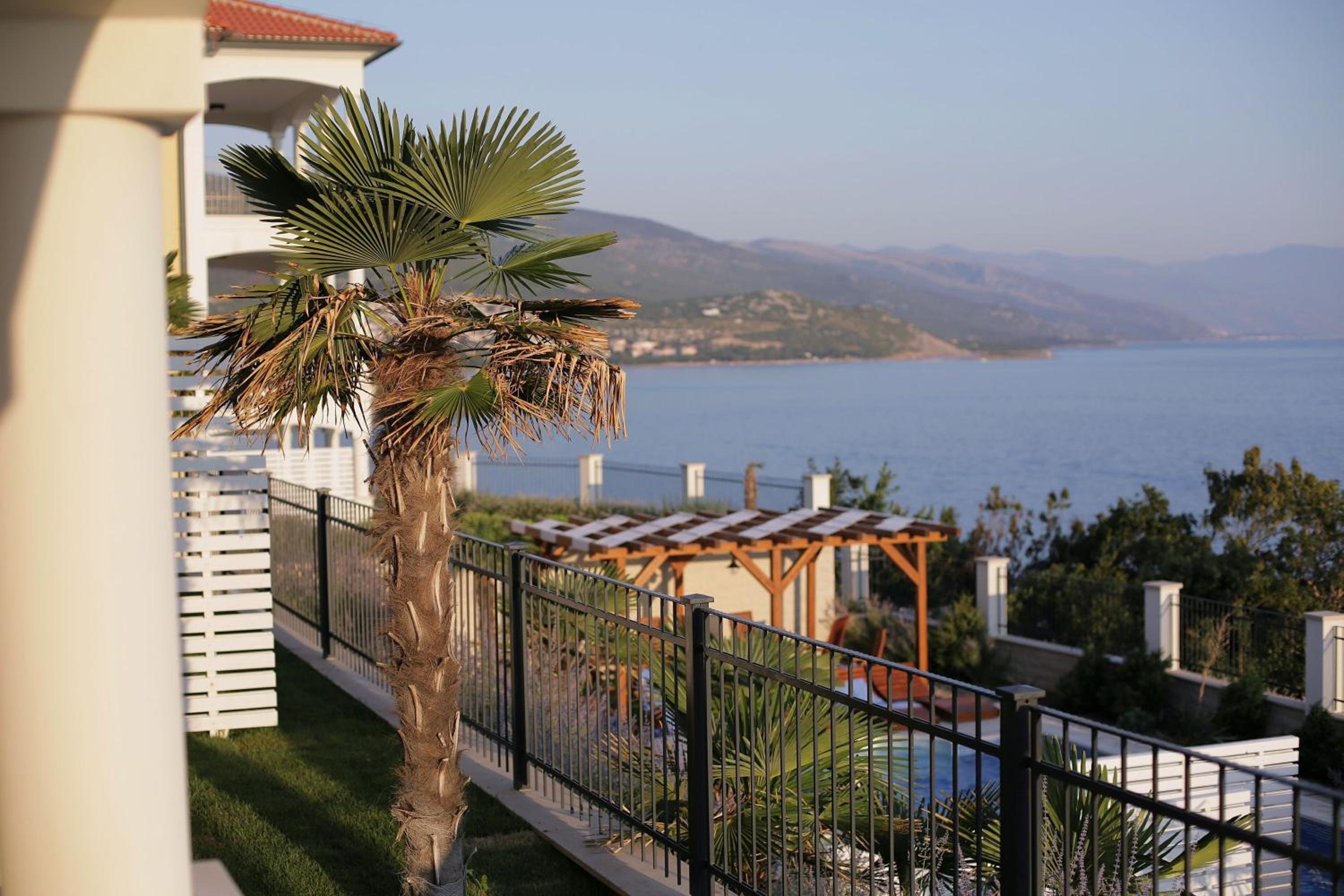 Beachfront apartment with pool, panoramic sea view - by Traveler tourist agency Krk - ID 2390 view 3