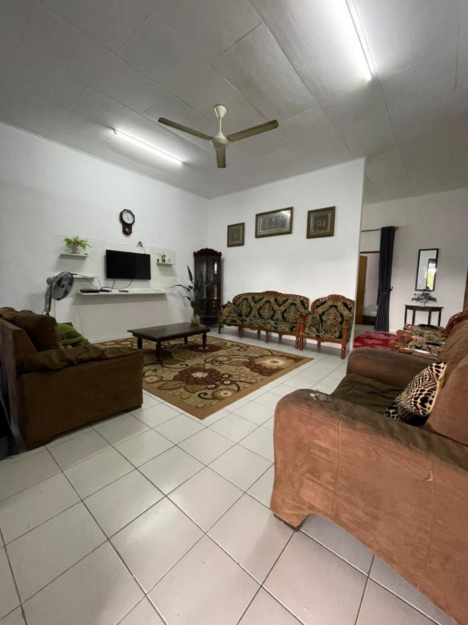 Homestay MamaTwinz, musslimstay, Parit Buntar photo 8