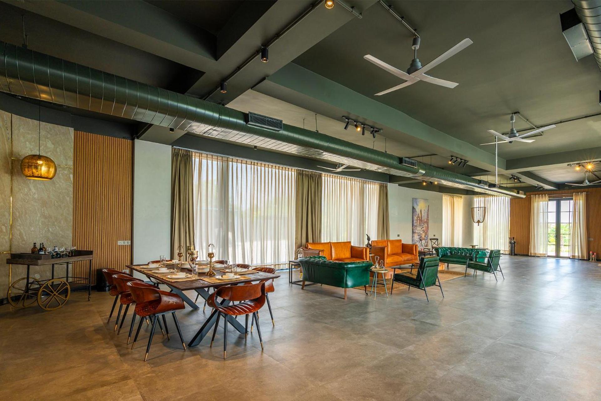 StayVista's Anantam - exquisite 4BR with Huge Swimming Pool Villa in Delhi view 4