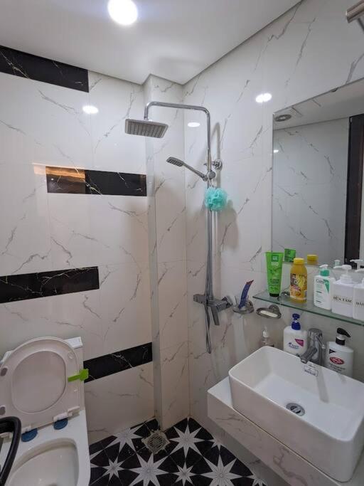 Căn hộ 2 phòng ngủ - đỗ xe máy miễn phí