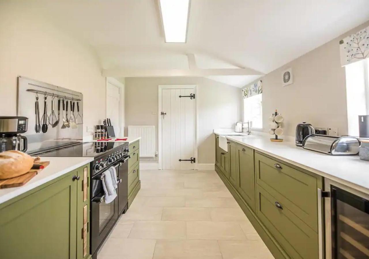 Gardeners Cottage - Nowton Park view 3
