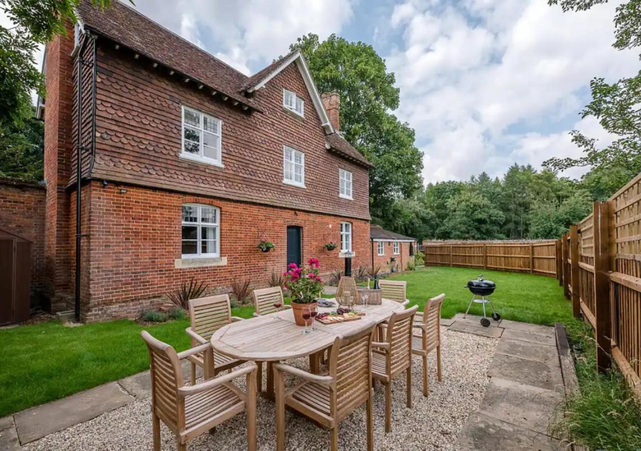 Gardeners Cottage - Nowton Park view 2