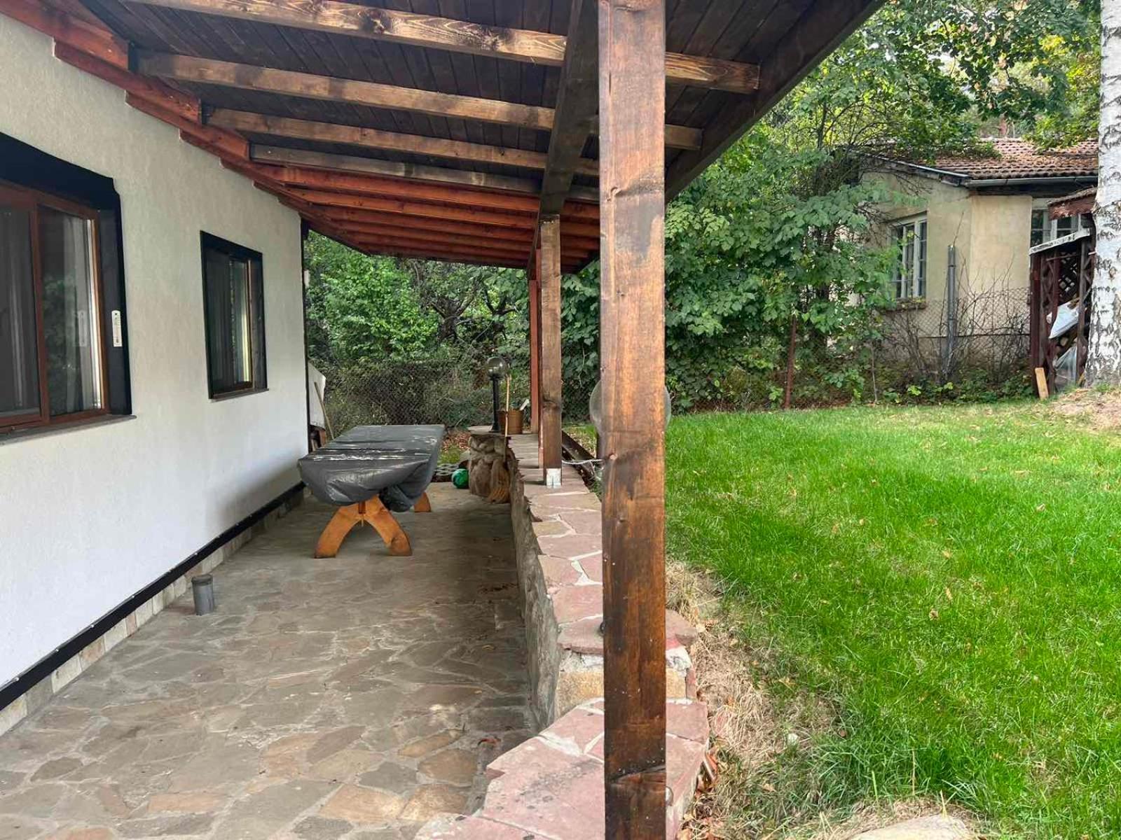 Villa Yarema Mountain Relax with Hot Jacuzzi & Sauna by BookVillaBG