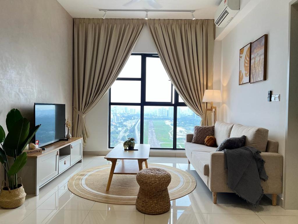 KL City View 2R1B Free Wifi 6pax
