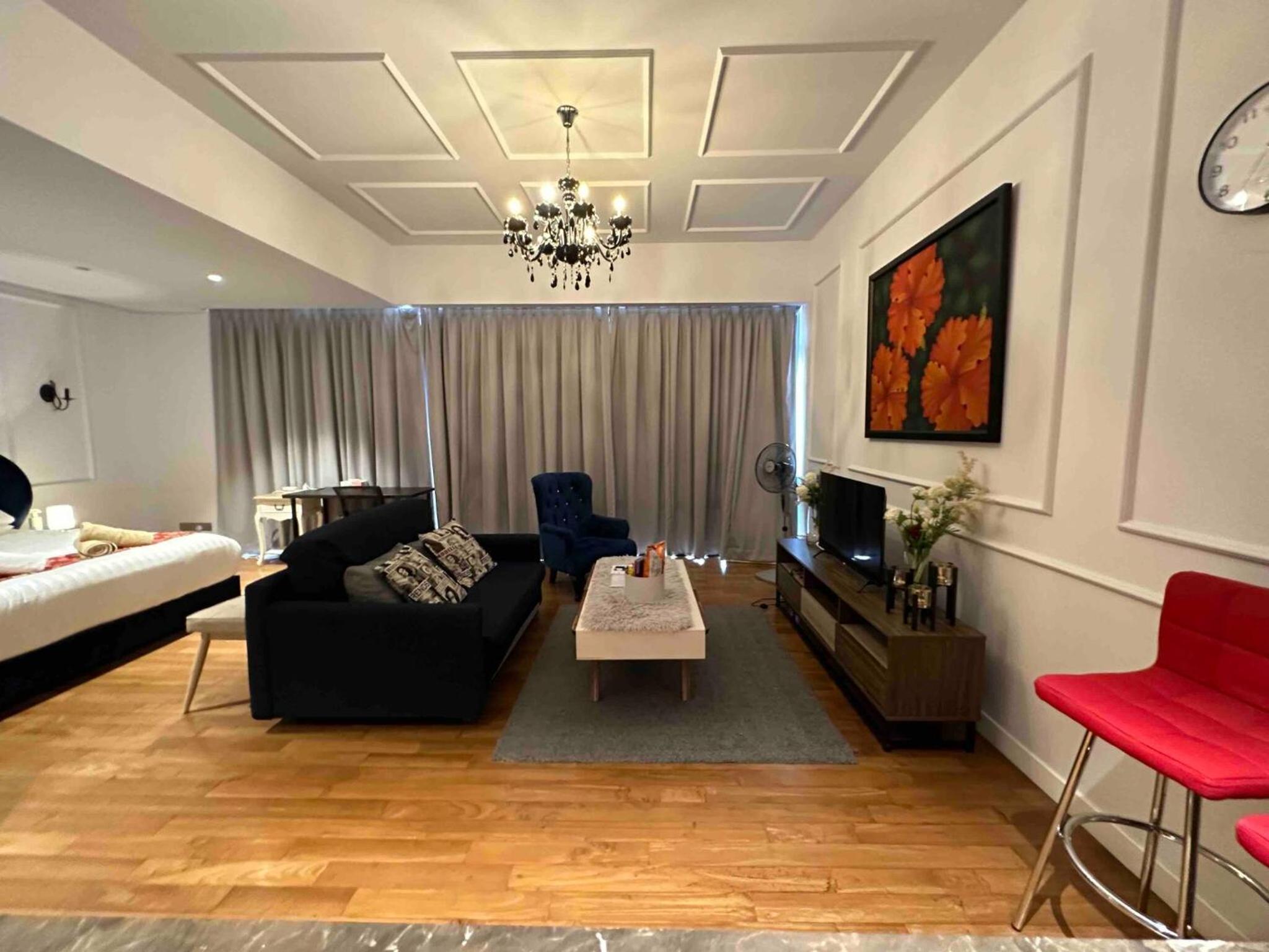 Luxurious Condo in Heart of Kuala Lumpur with Rooftop Garden