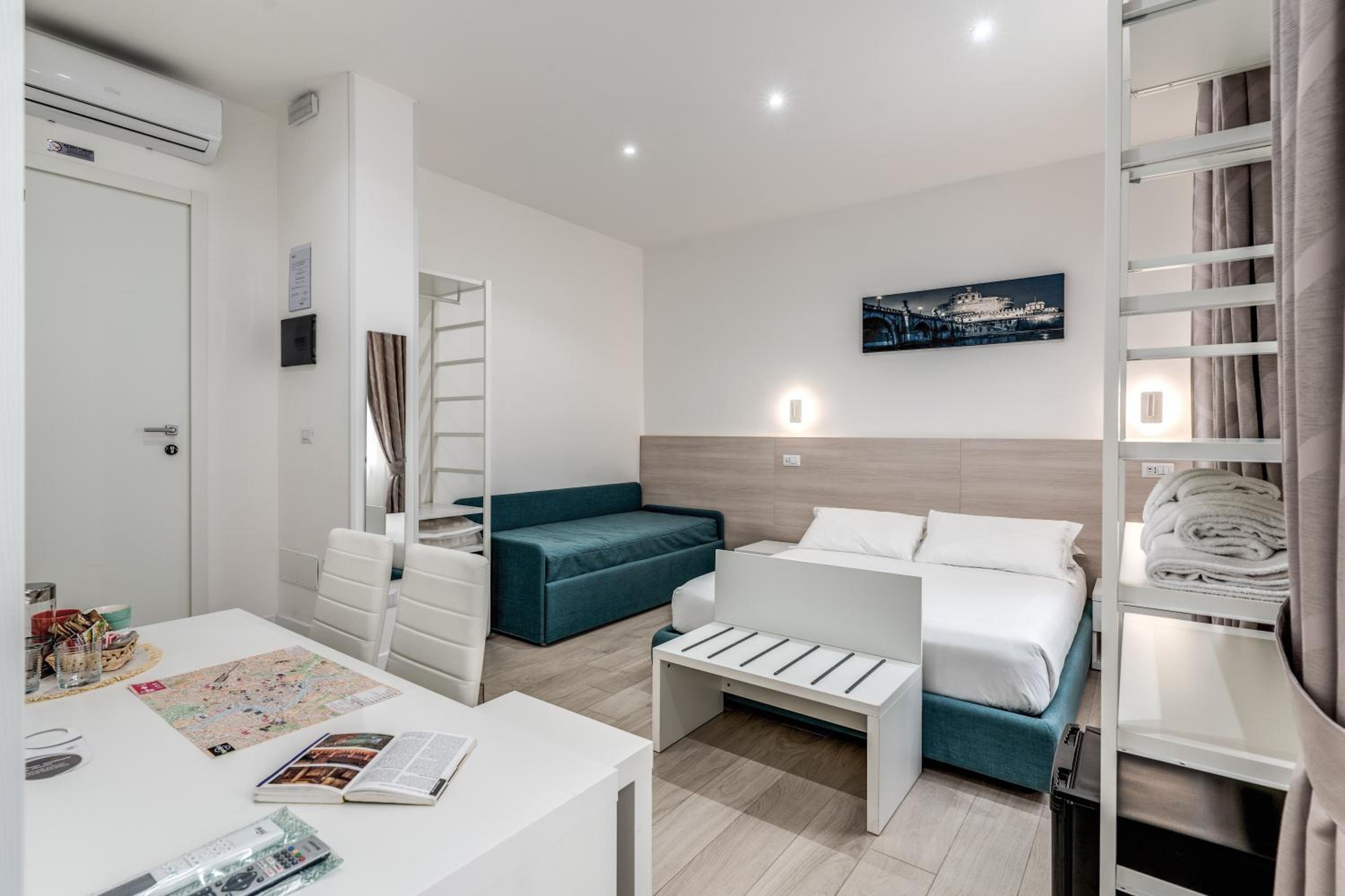 A Touch of Rome Guesthouse