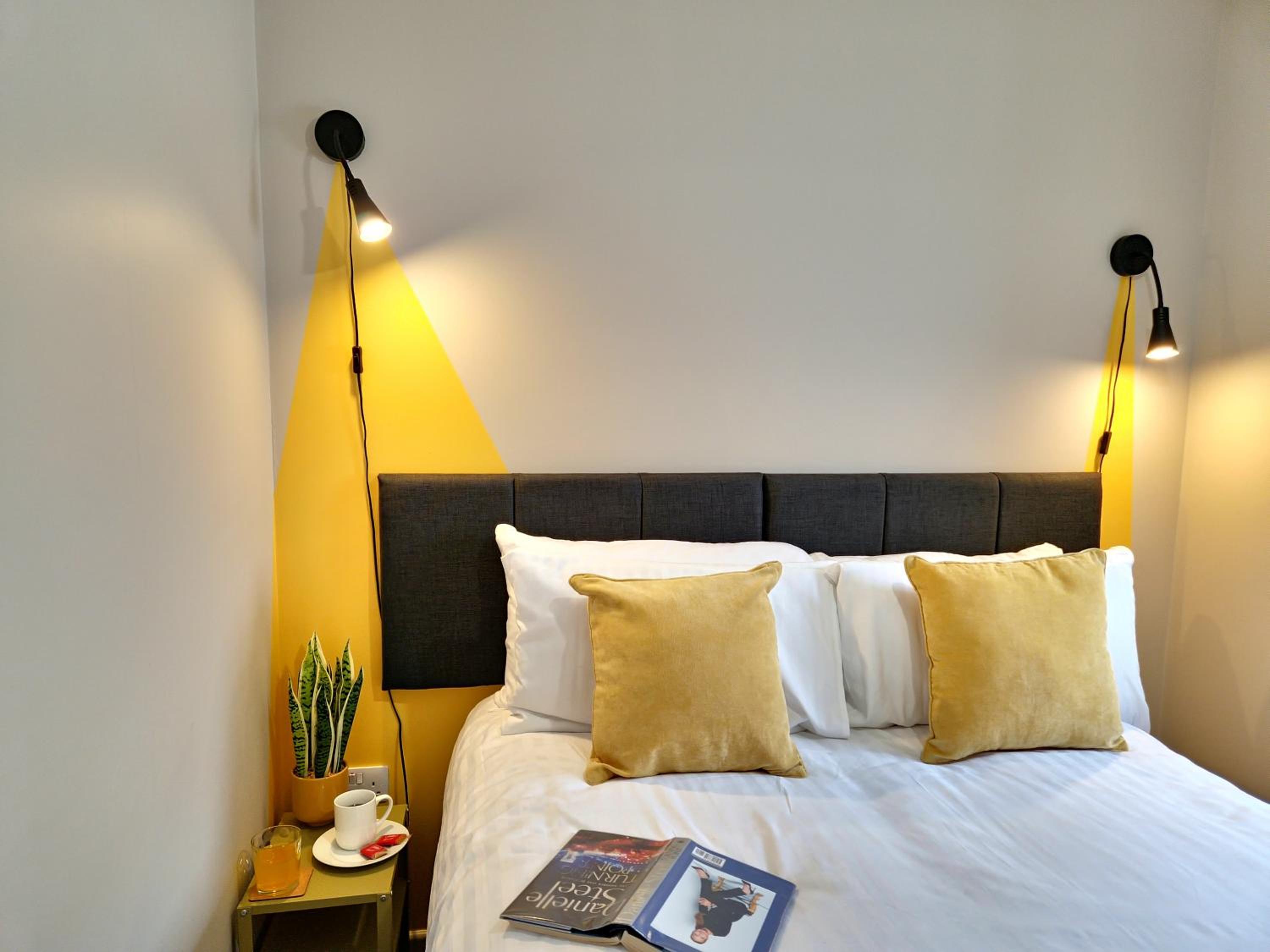 Apt Three - Private Car Park - 3 shower rooms - by Ocean City Retreats view 2