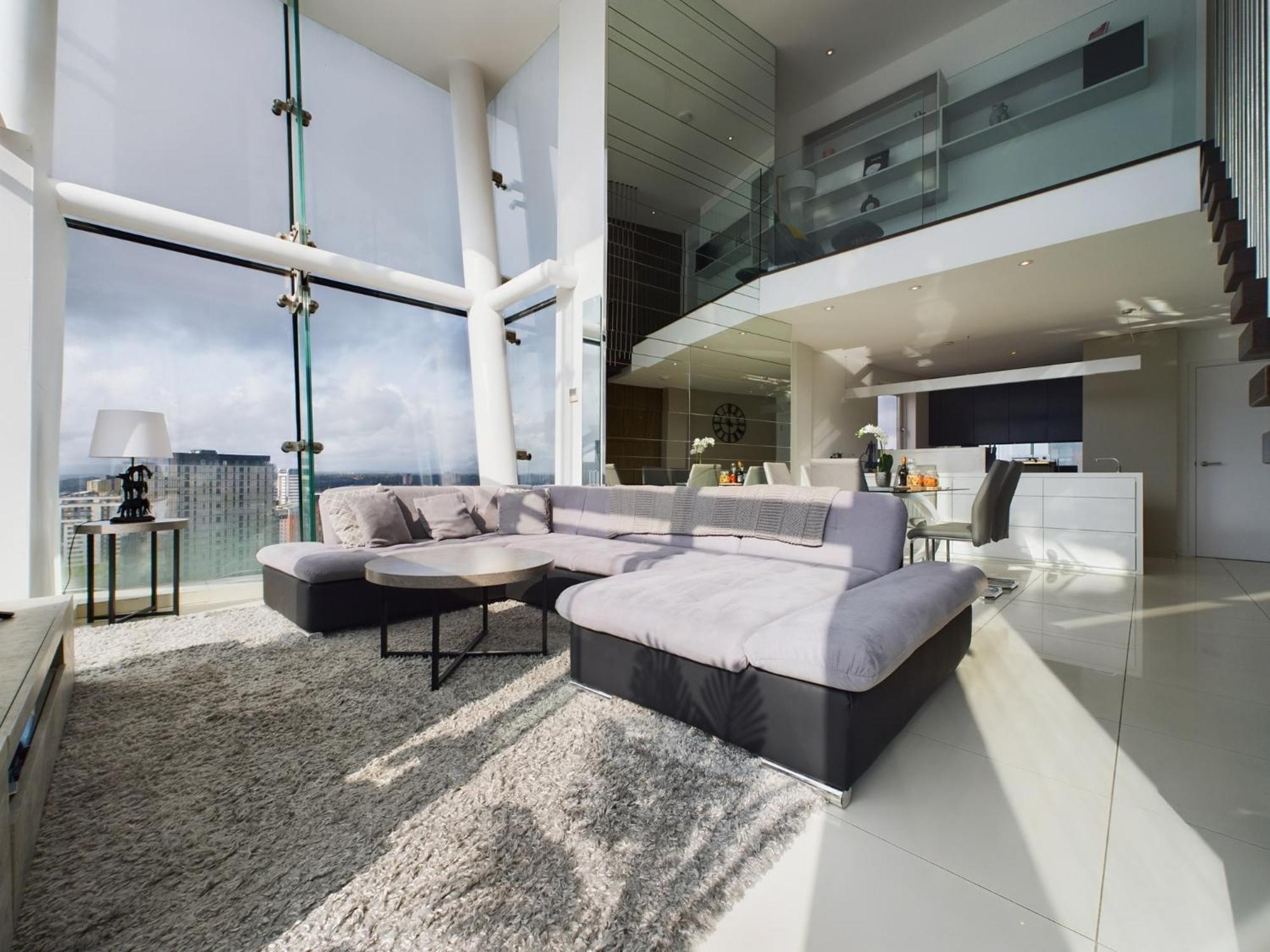 Amazing Skyline Views 3BR Duplex With Free Parking photo 2