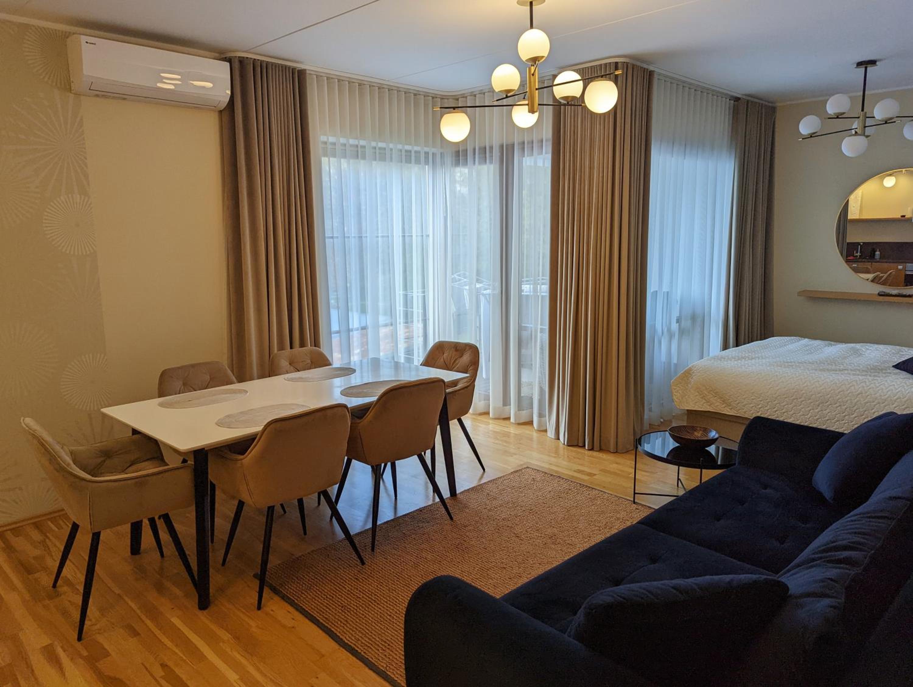 Hotel Studio Apartment with Sauna - Image 1