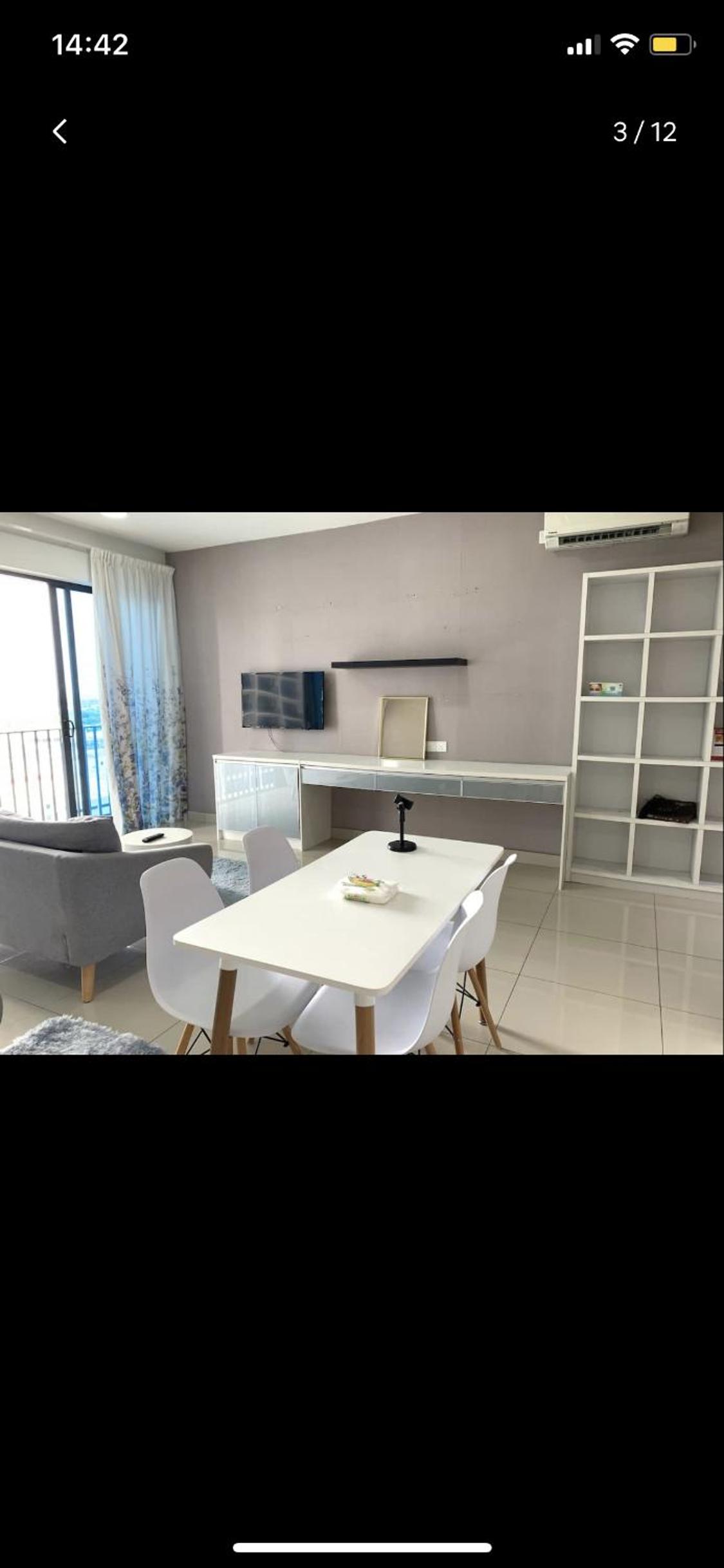 Poolview DillaSuite Trefoil w Wifi Parking Pool Netflix