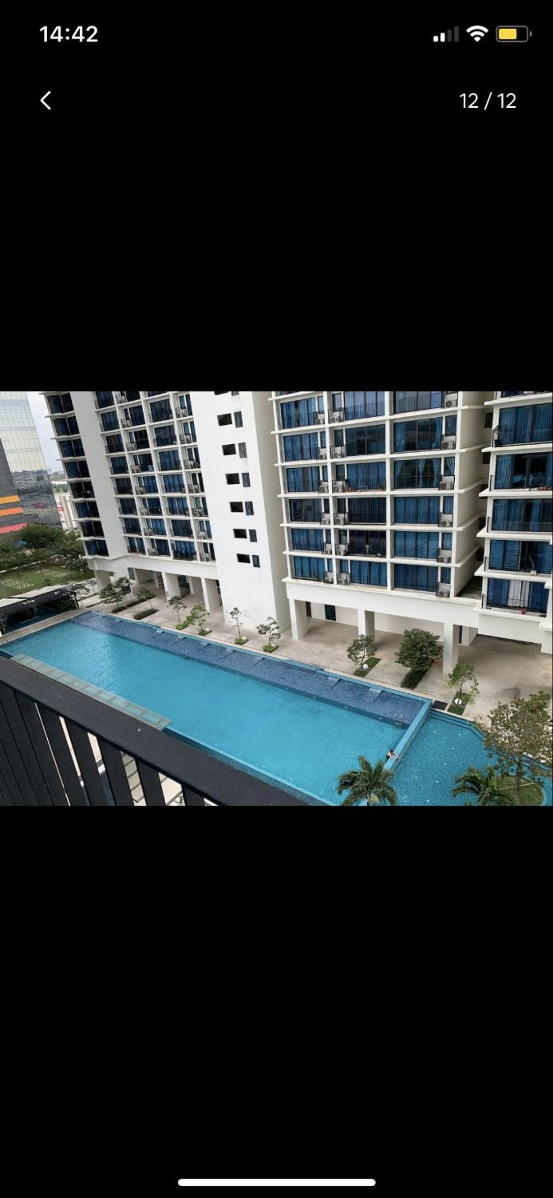 Poolview DillaSuite Trefoil w Wifi Parking Pool Netflix