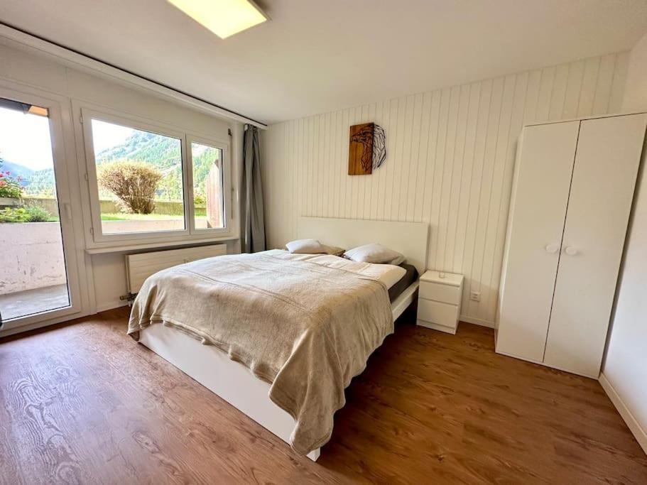 Alpine Retreat 4 Person Apartment near Zermatt with parking!