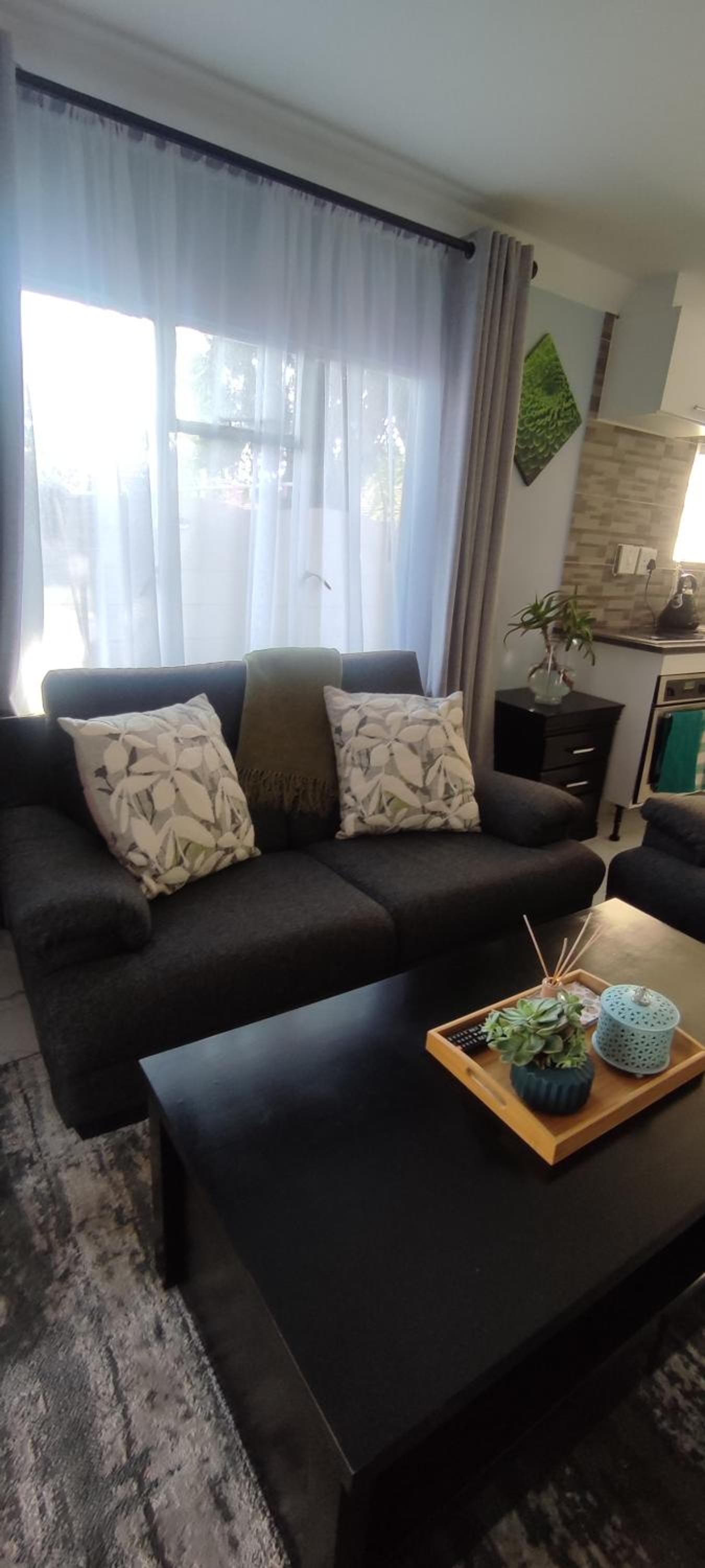 Peaceful, cozy one bed apartment with inverter backup