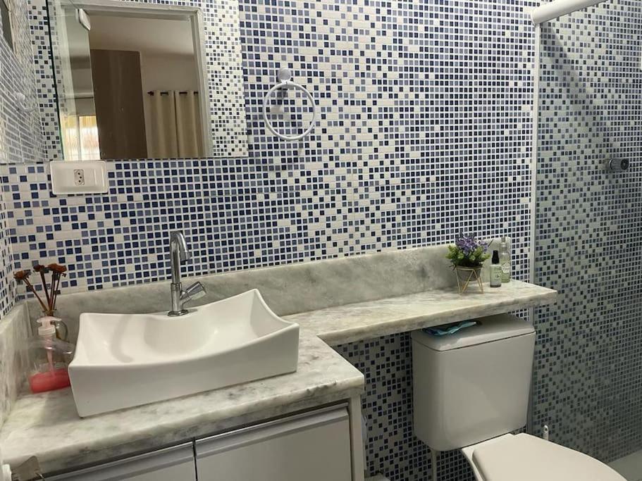Casa da Bia, mobiliada com ar, piscina e internet