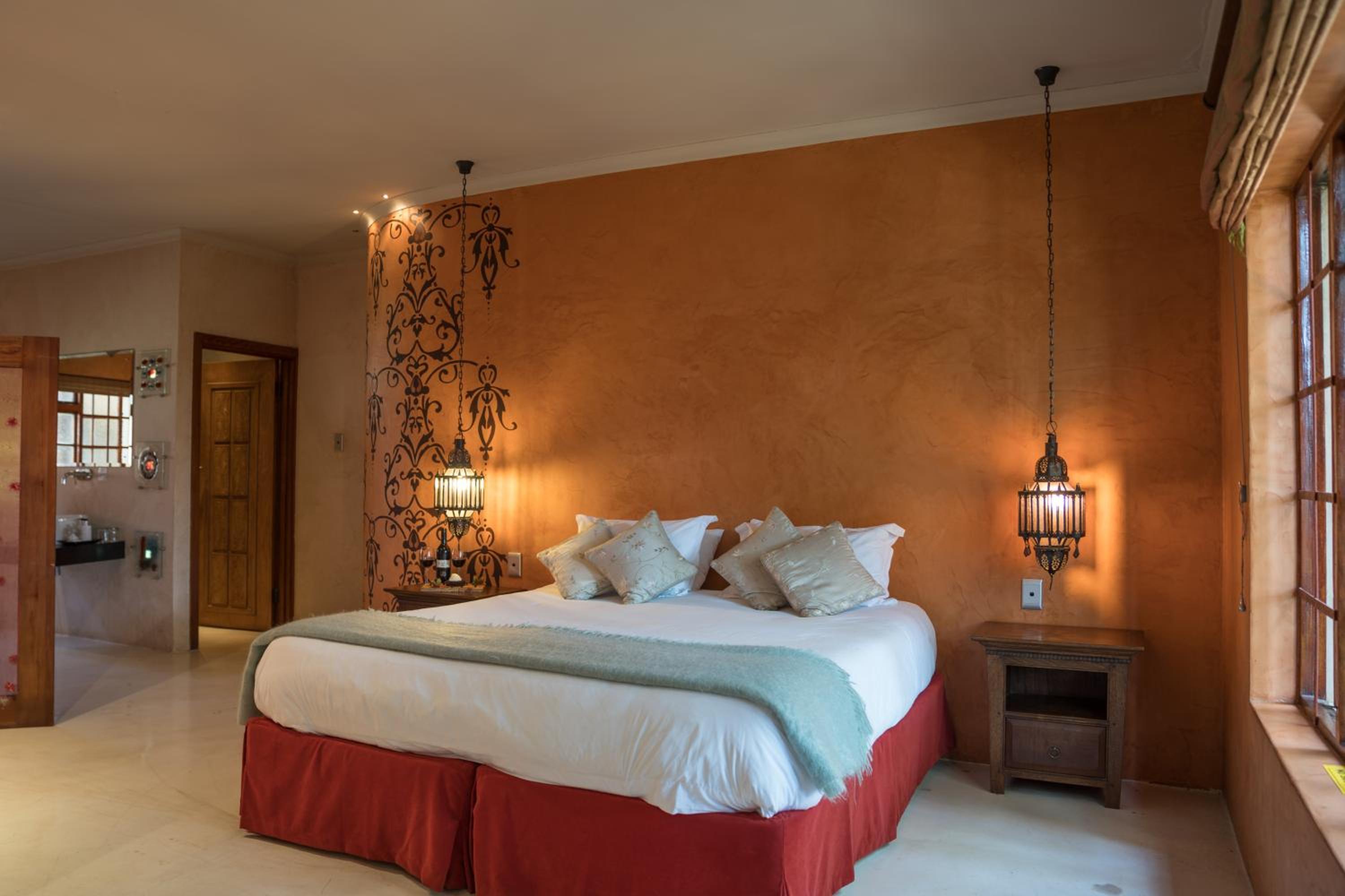 Port Elizabeth Vacations - Singa Lodge - Lion Roars Hotels  Lodges - Property Image 4