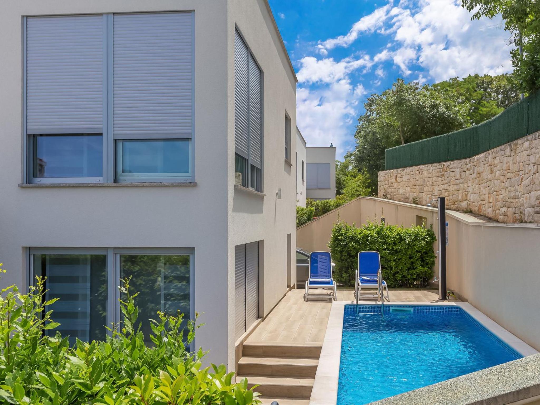 Holiday Home Nika by Interhome view 4