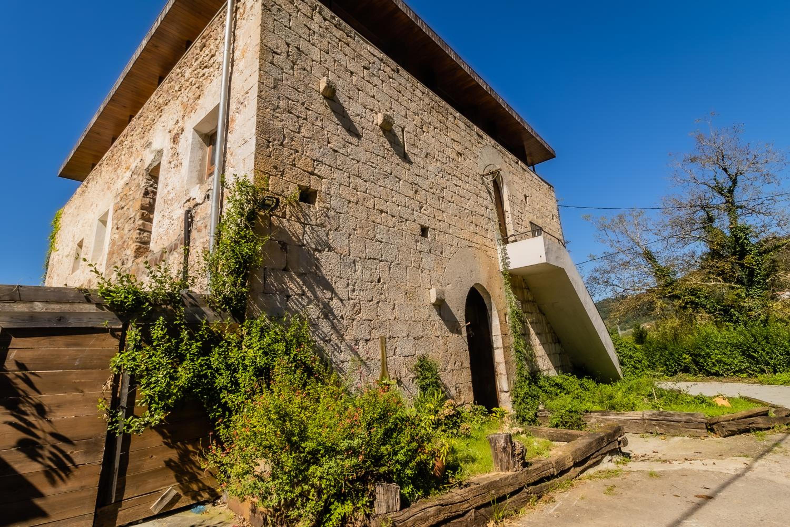 Fagoaga dorretxea