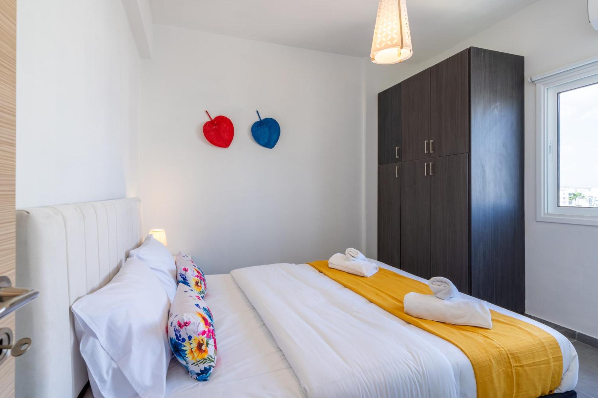 Diamond’s 2-Bedroom Apartment in Larnaca