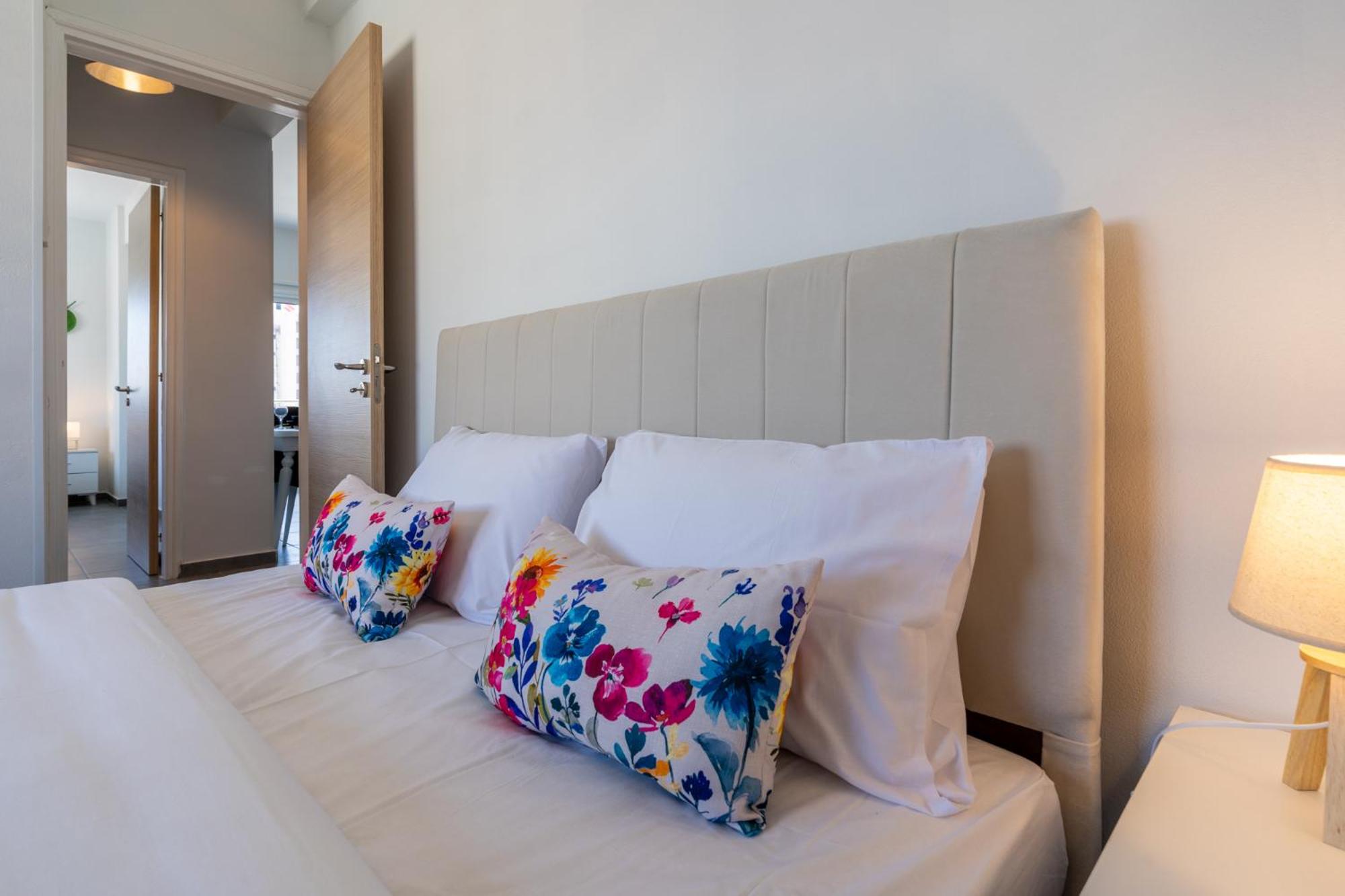 Diamond’s 2-Bedroom Apartment in Larnaca