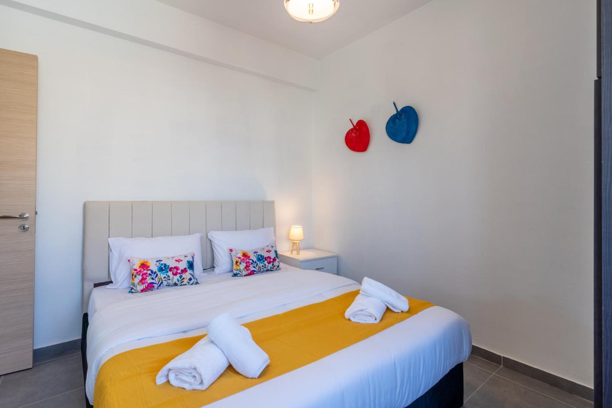 Diamond’s 2-Bedroom Apartment in Larnaca
