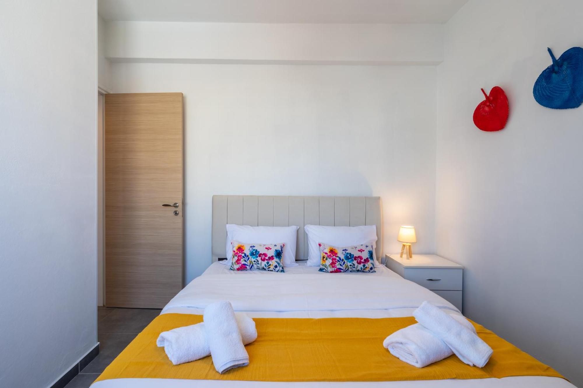 Diamond’s 2-Bedroom Apartment in Larnaca
