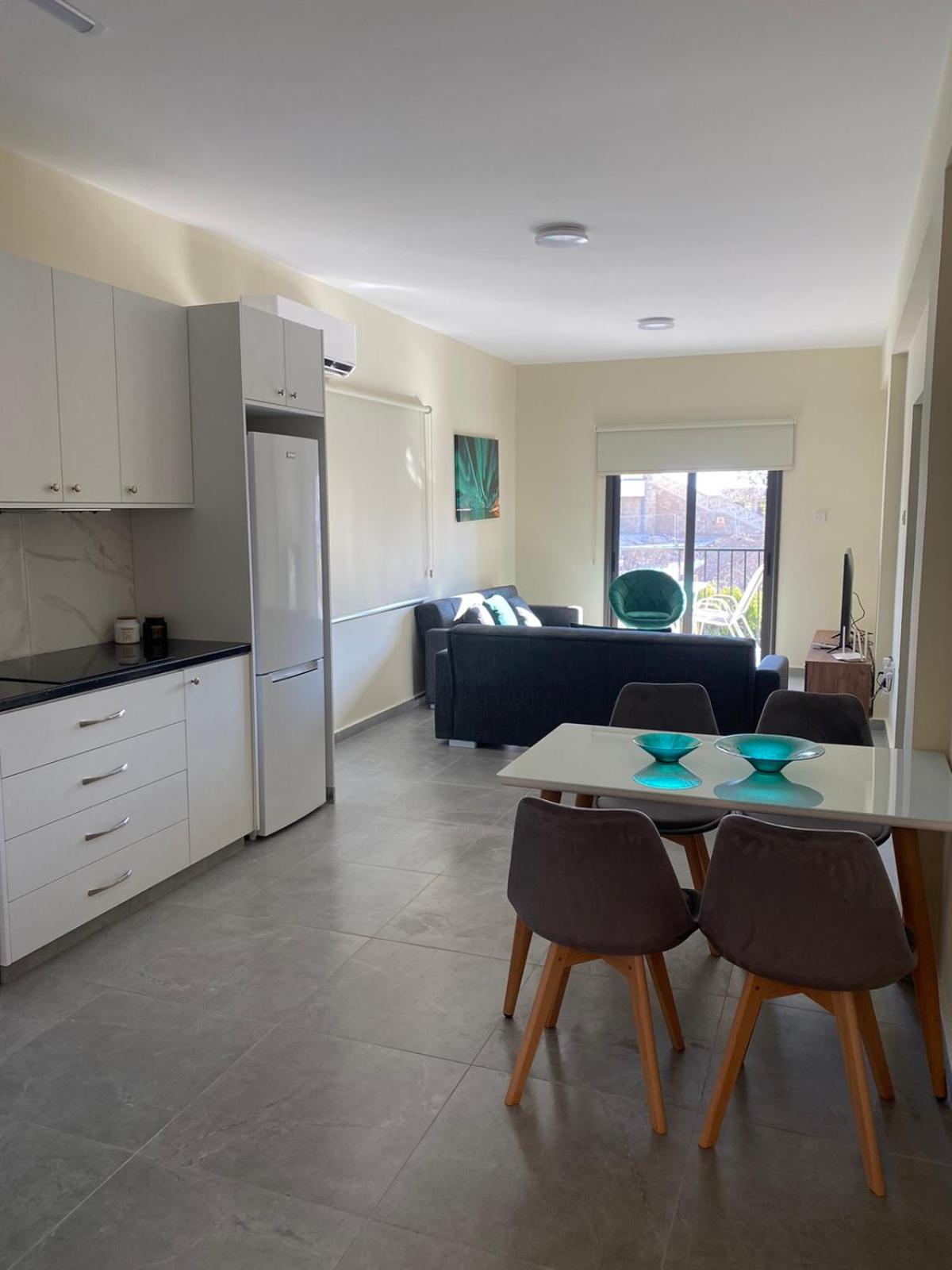 Central Apartments, by IMH Travel & Tours