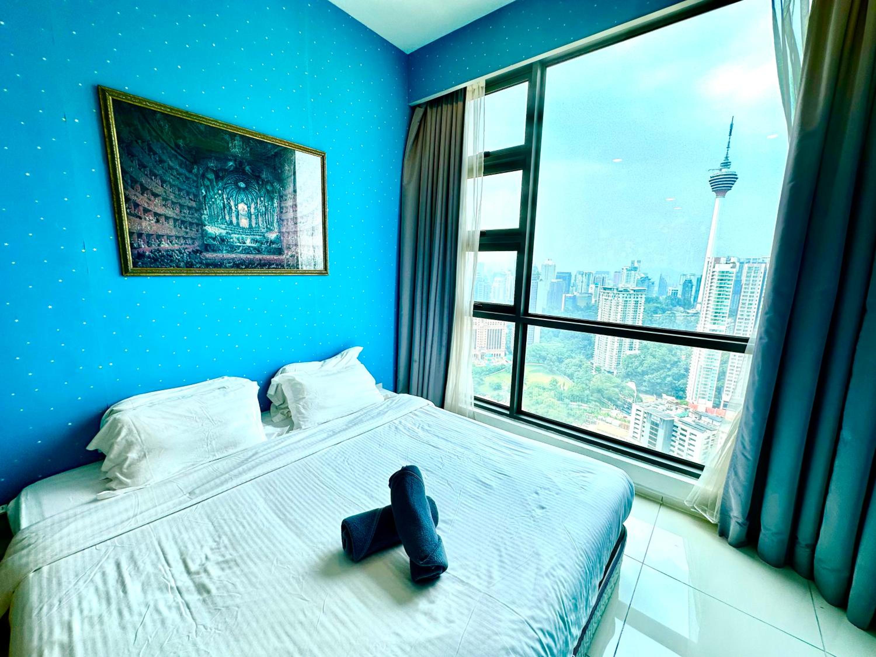 The Robertson 2B at Bukit Bintang with Netflix,trx,klcc,pavilion,lalaport