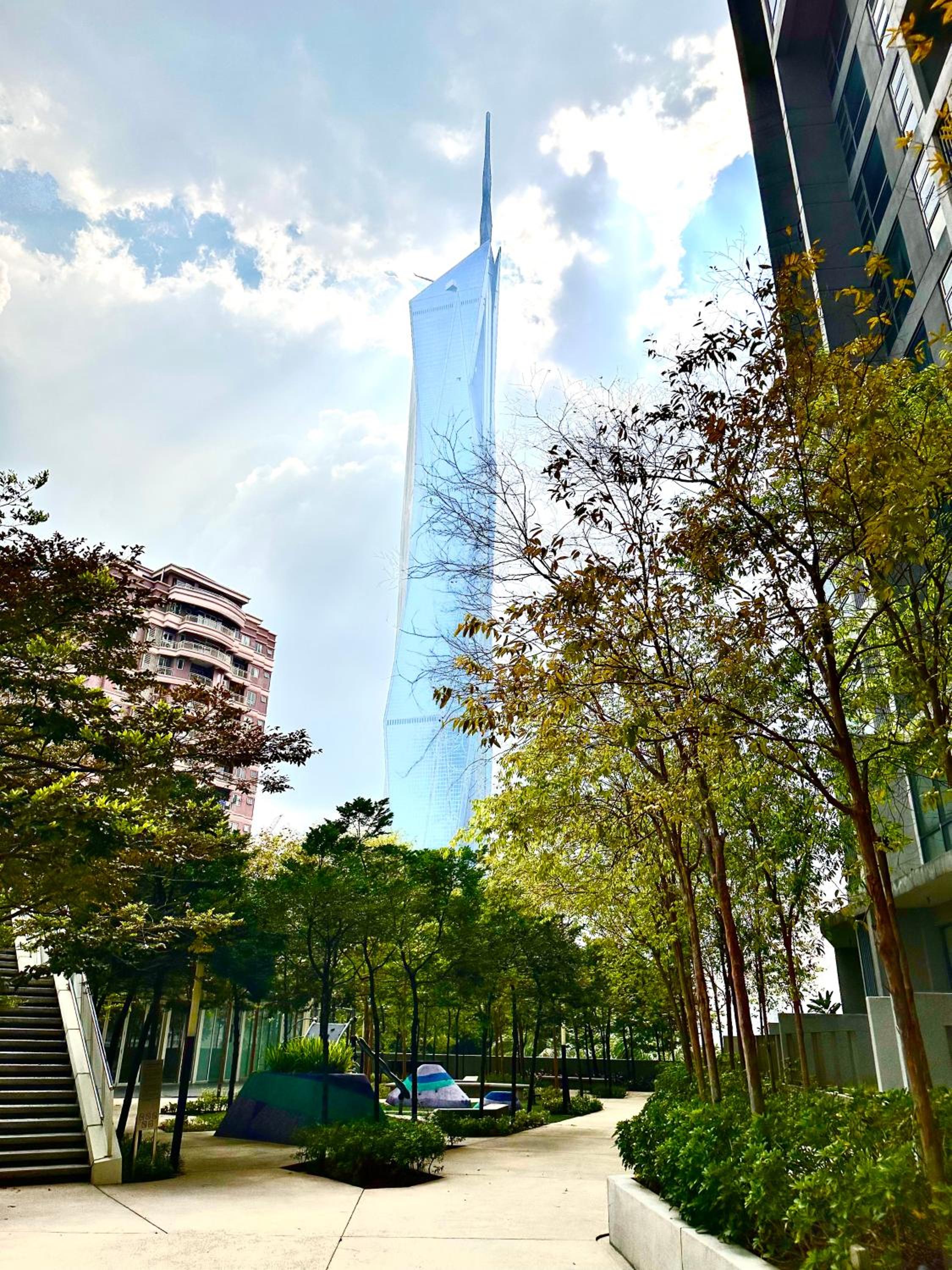 The Robertson 2B at Bukit Bintang with Netflix,trx,klcc,pavilion,lalaport