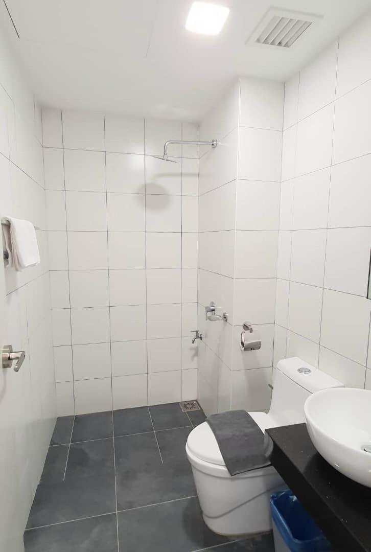 Chambers Residence Luxury Suites by Cozy Stay