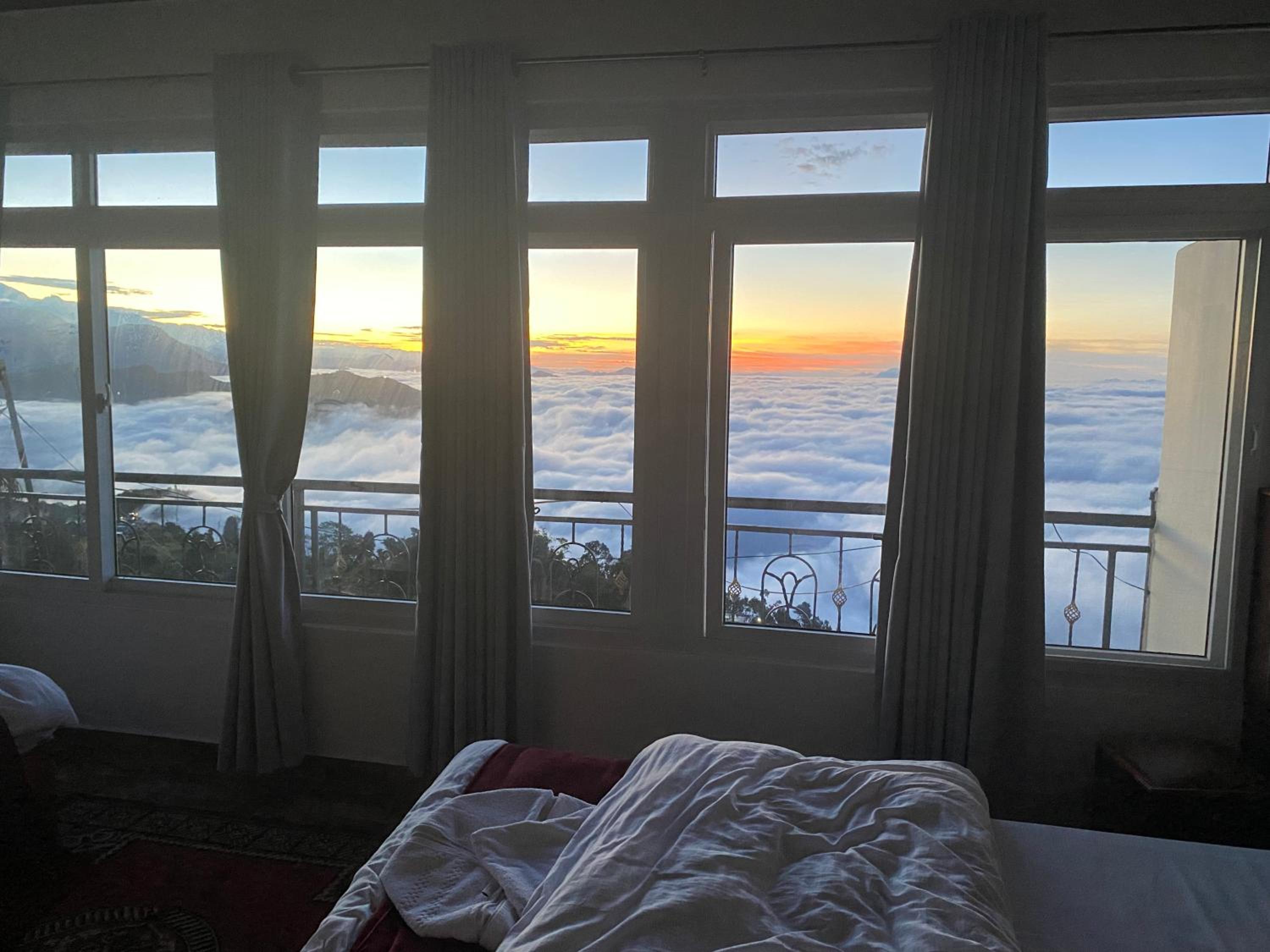 Panoramic View Guest House Sarangkot view 4